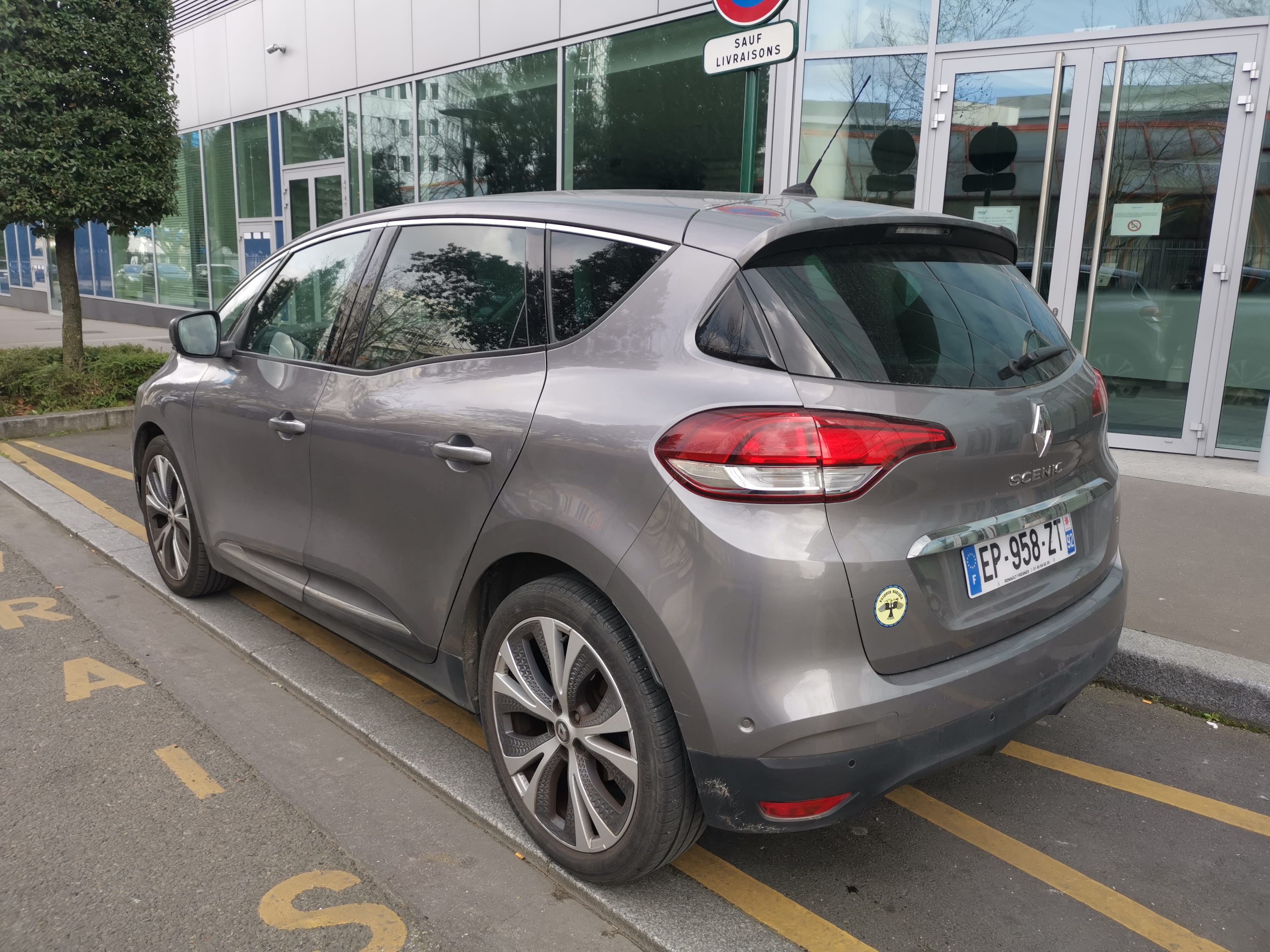 Renault Scenic avec GPS