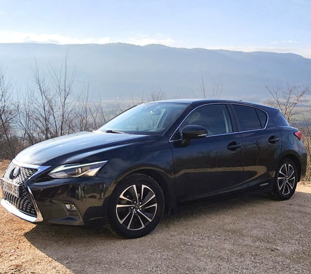 Lexus CT 200h avec Climatisation