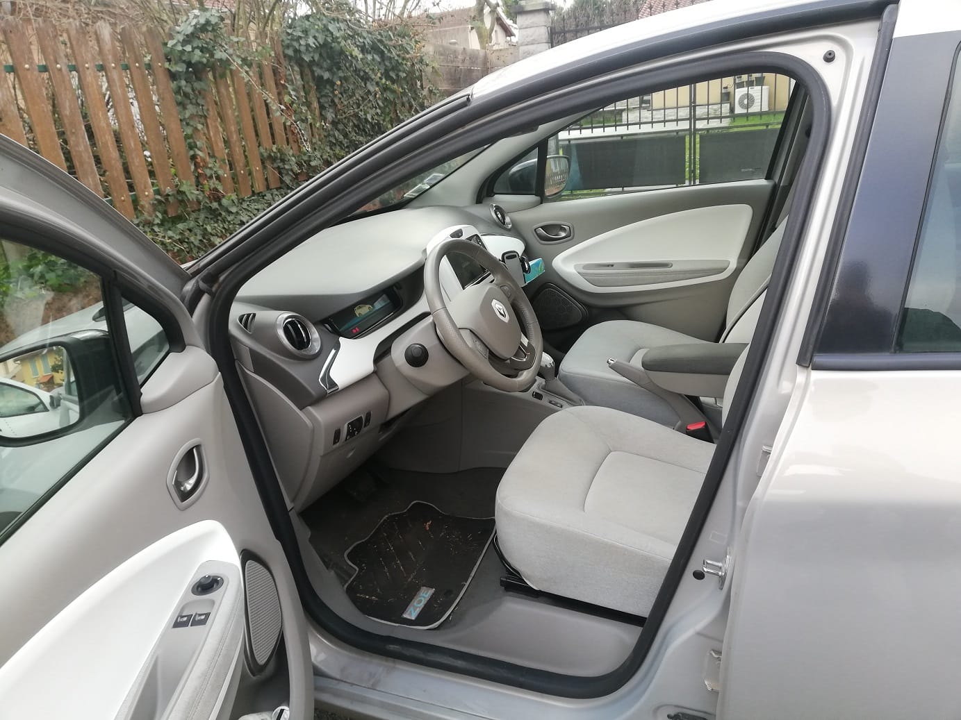 Renault ZOE avec GPS