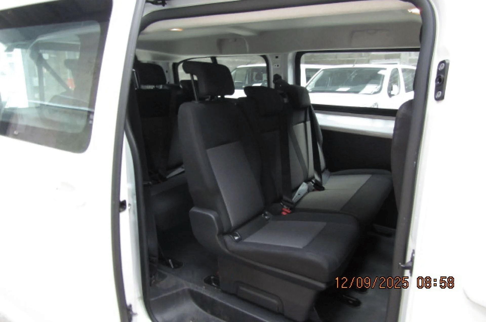Peugeot Expert Combi avec Siège bébé