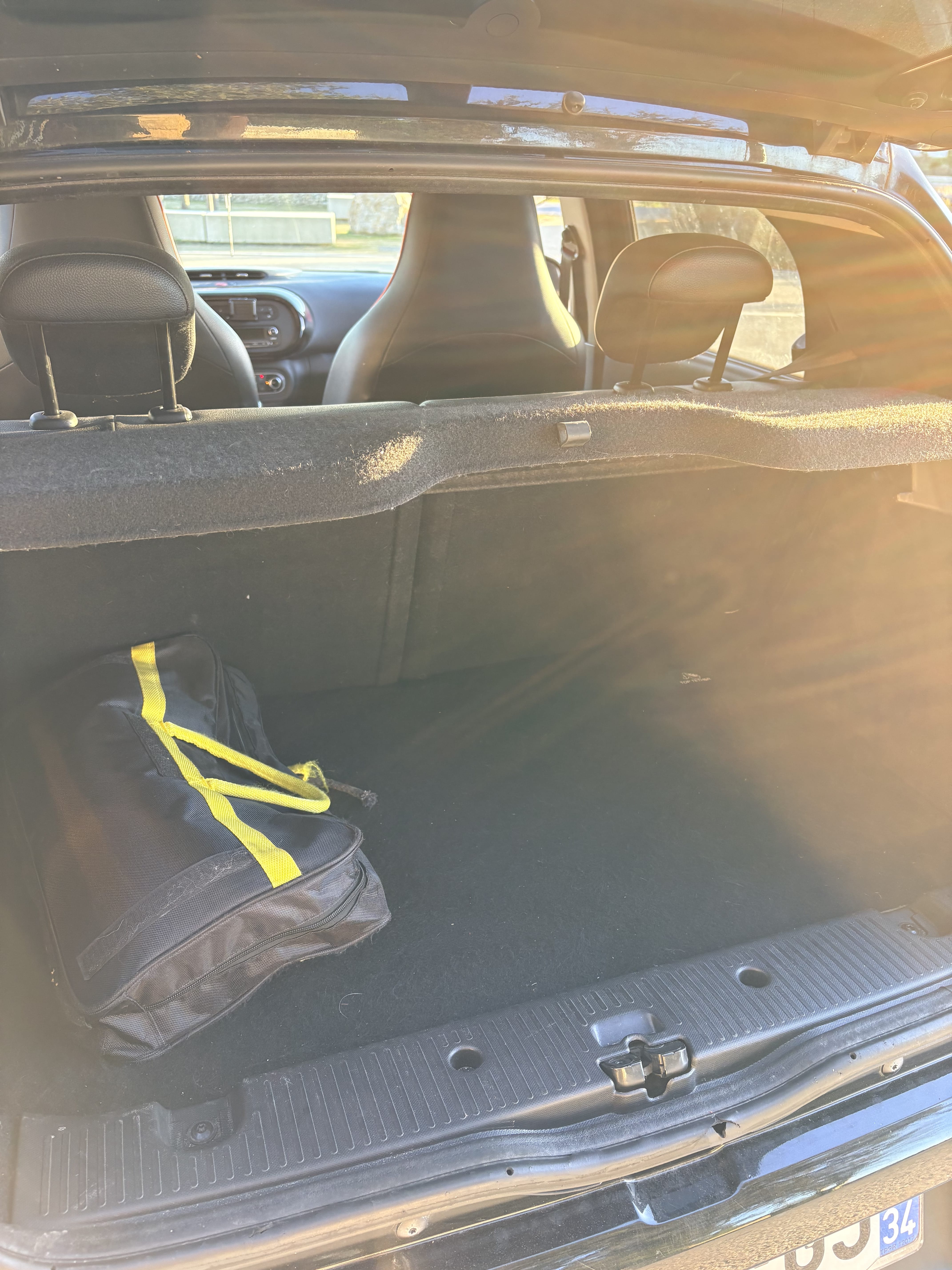 Renault Twingo III Red Night avec Audio Bluetooth