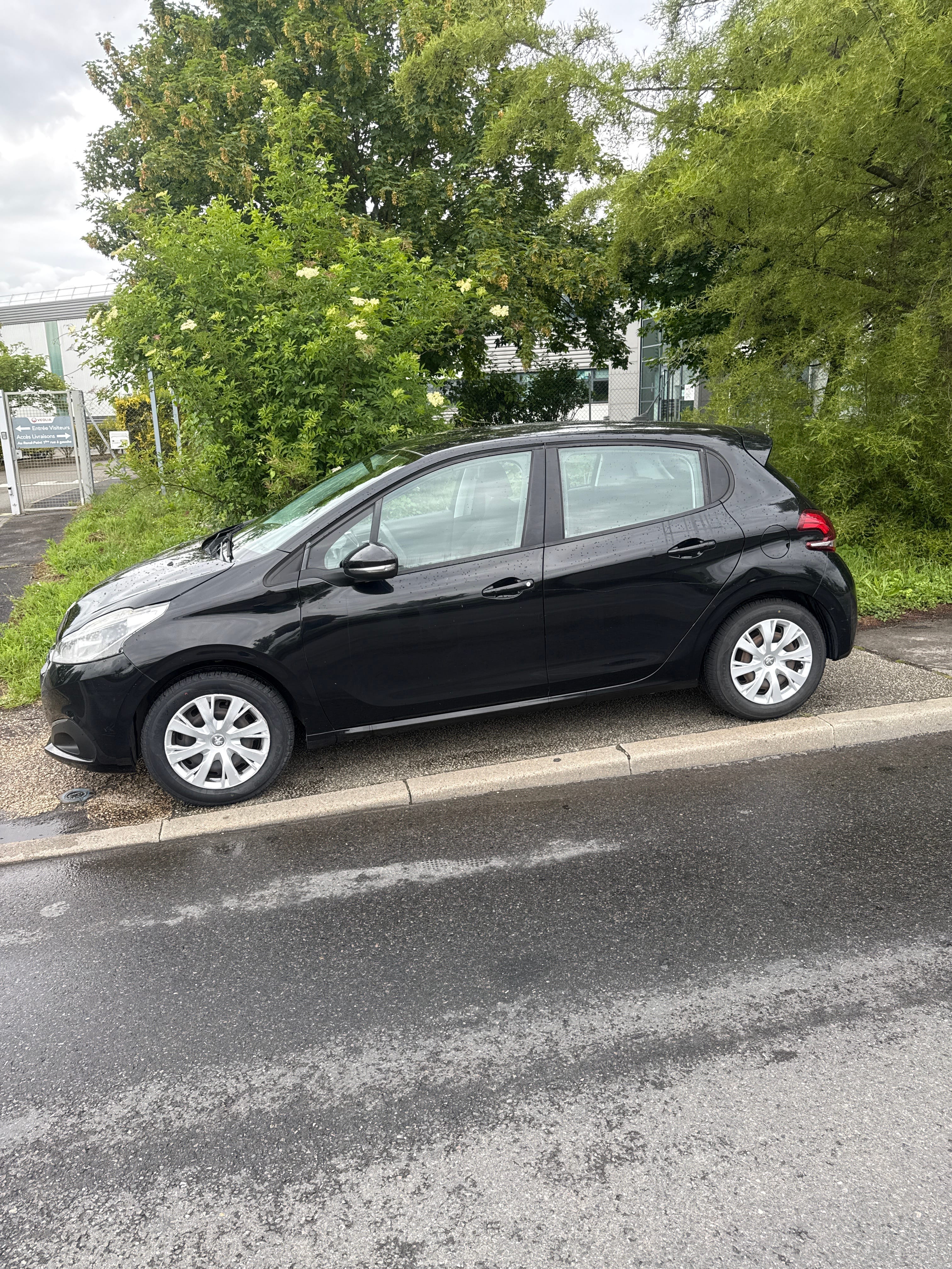 Peugeot 208 avec Climatisation