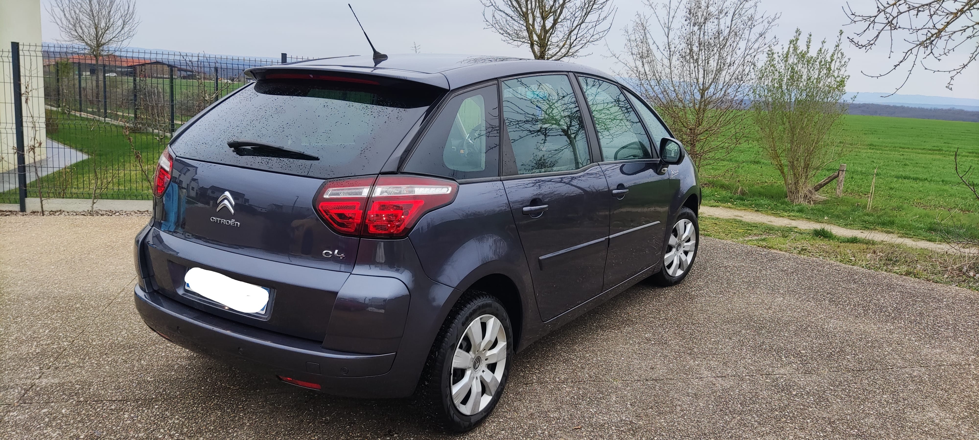 Citroen C4 Picasso avec Pneus neige