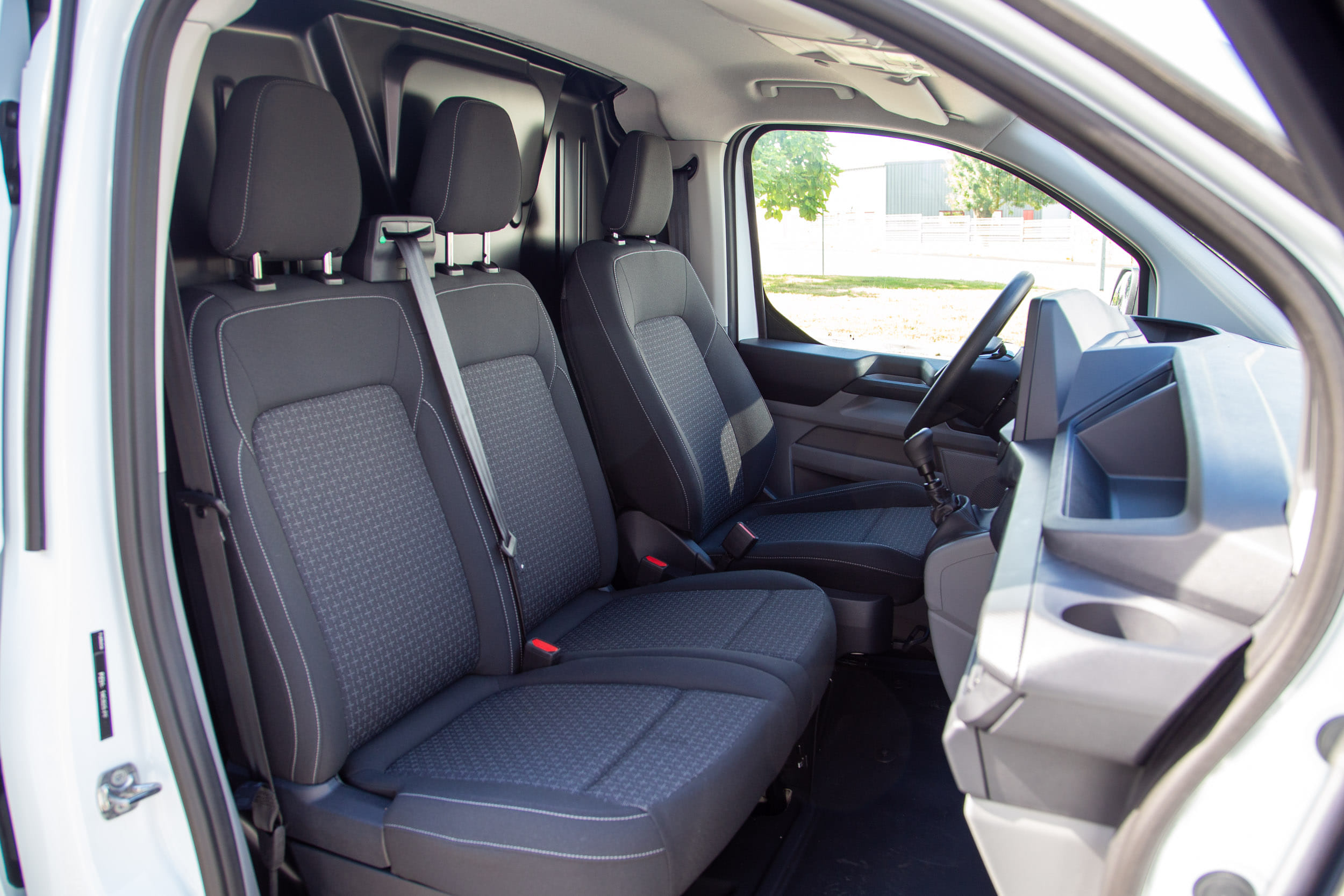 Ford Transit Custom Fourgon 2.0 136ch diesel avec Entrée audio / iPod