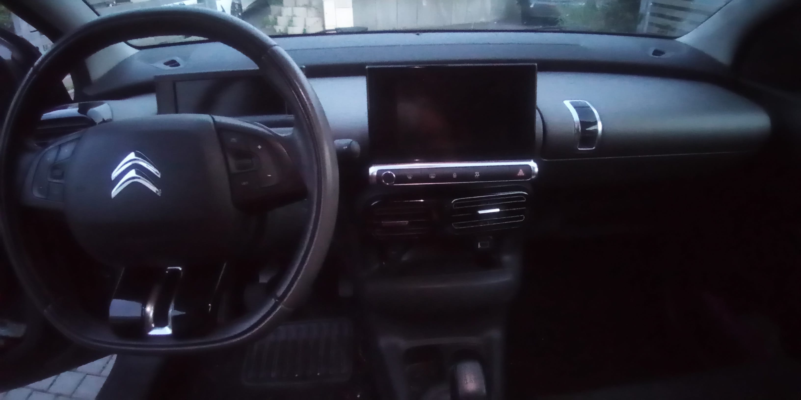 Citroen C4 Cactus with Cruise control