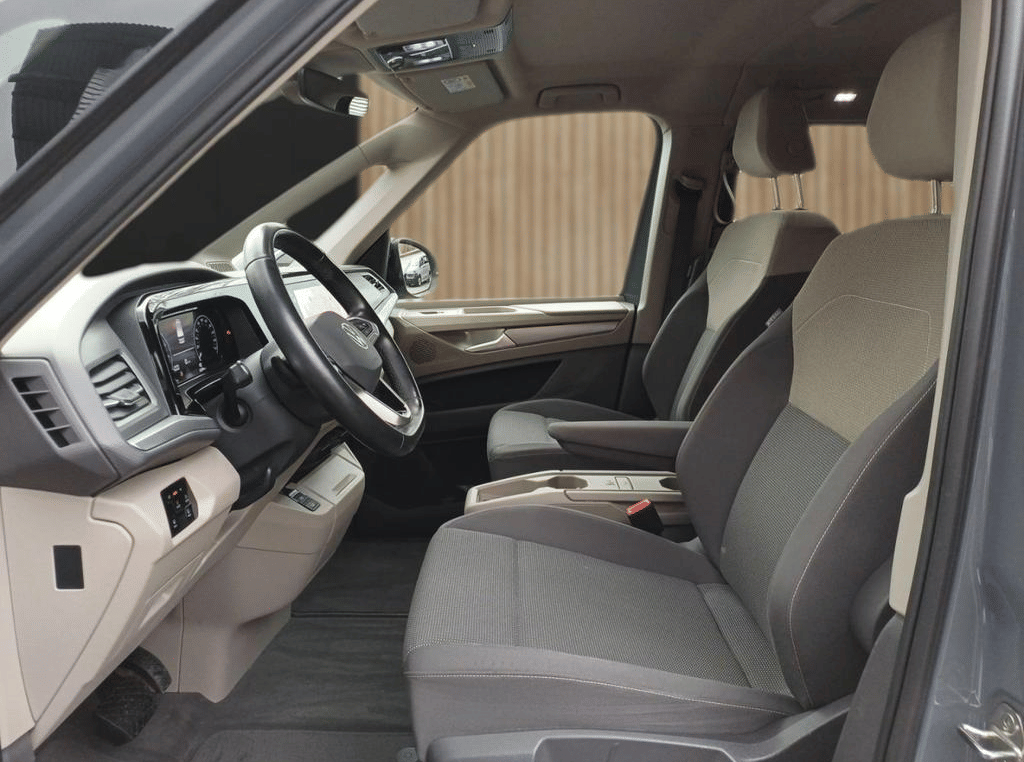 Volkswagen Multivan avec GPS