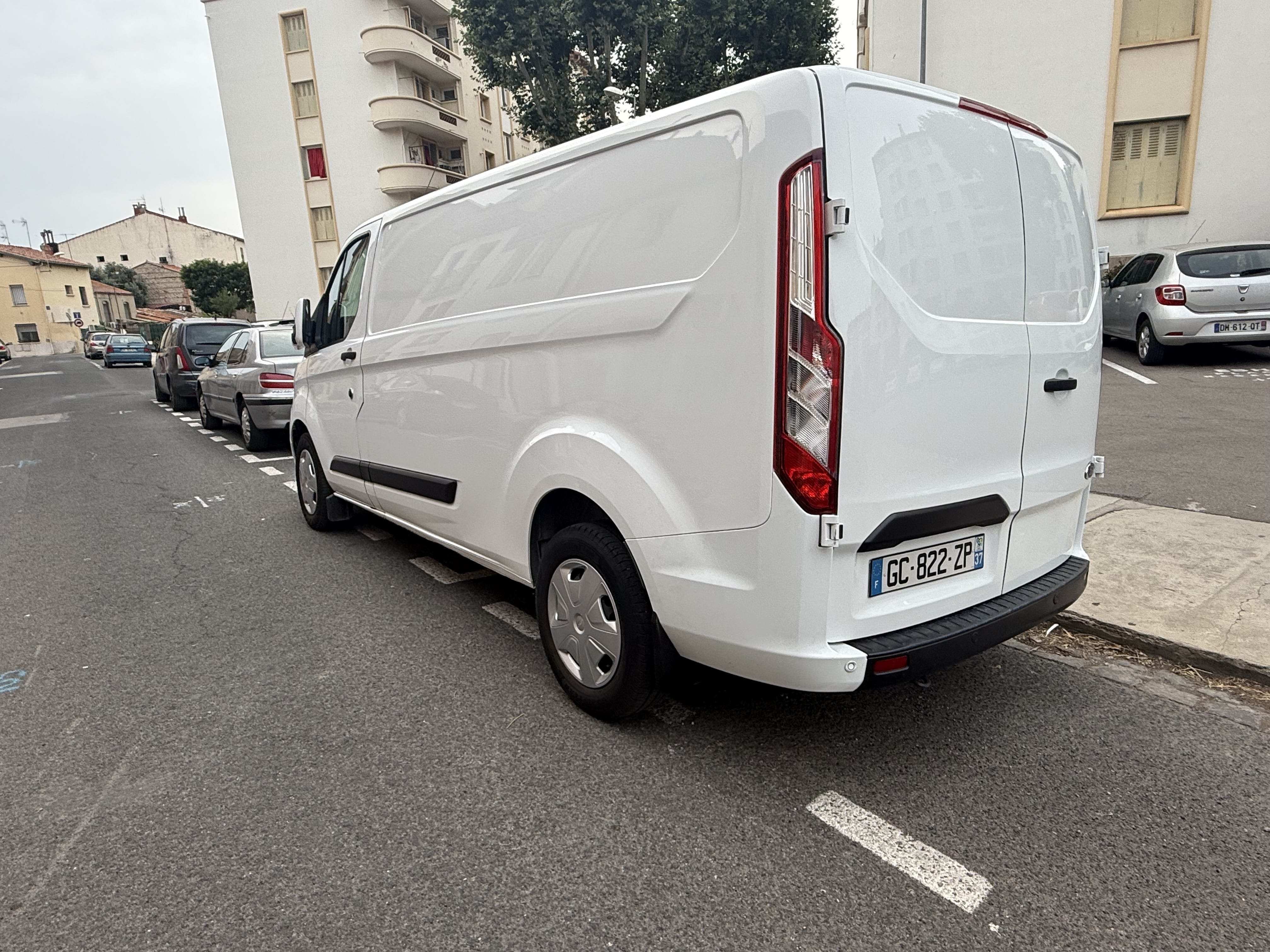 Ford Transit Custom Fourgon 340 2.0 EcoBlue 130CV L2H1 Trend Business avec GPS