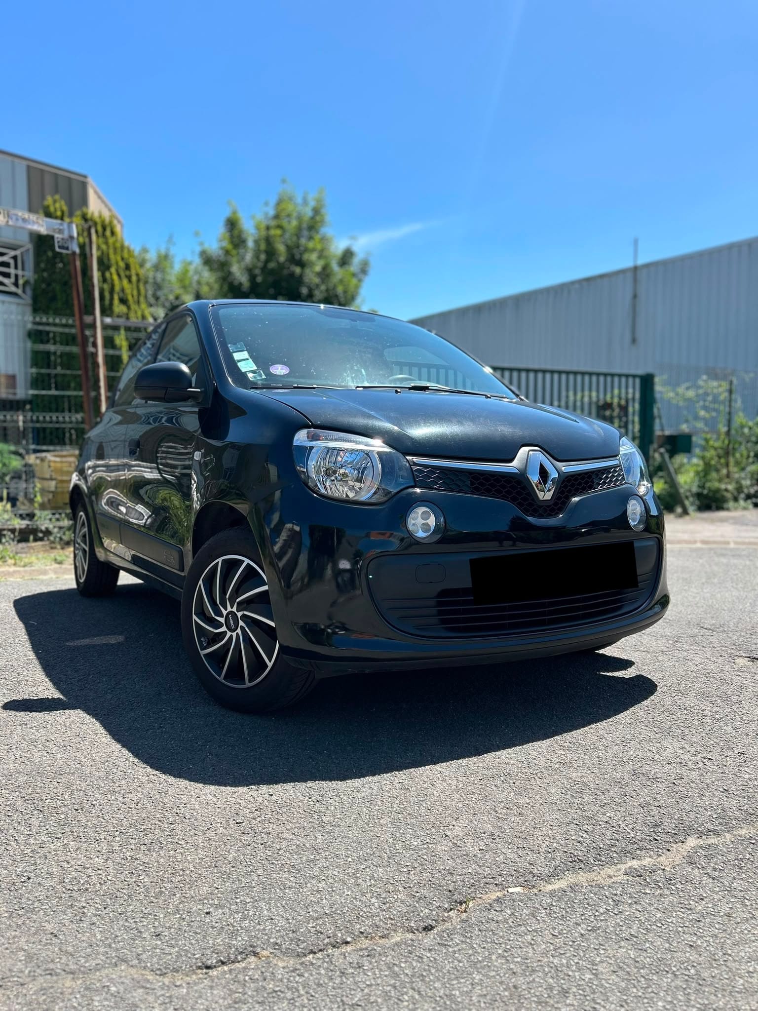 Renault Twingo III 1.0 SCe avec Autoradio