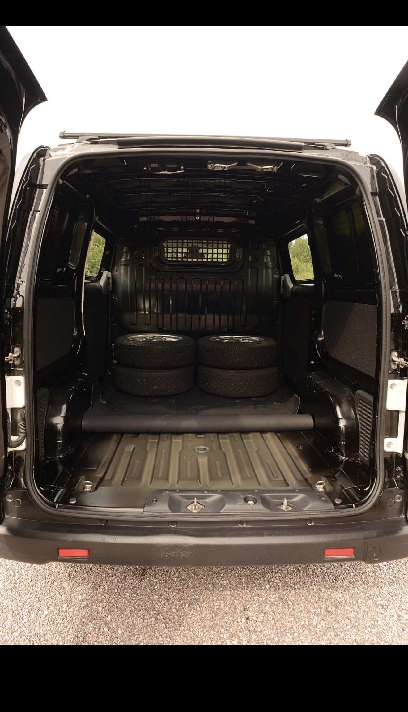 Nissan e-NV200 Varebil med Bluetooth audio