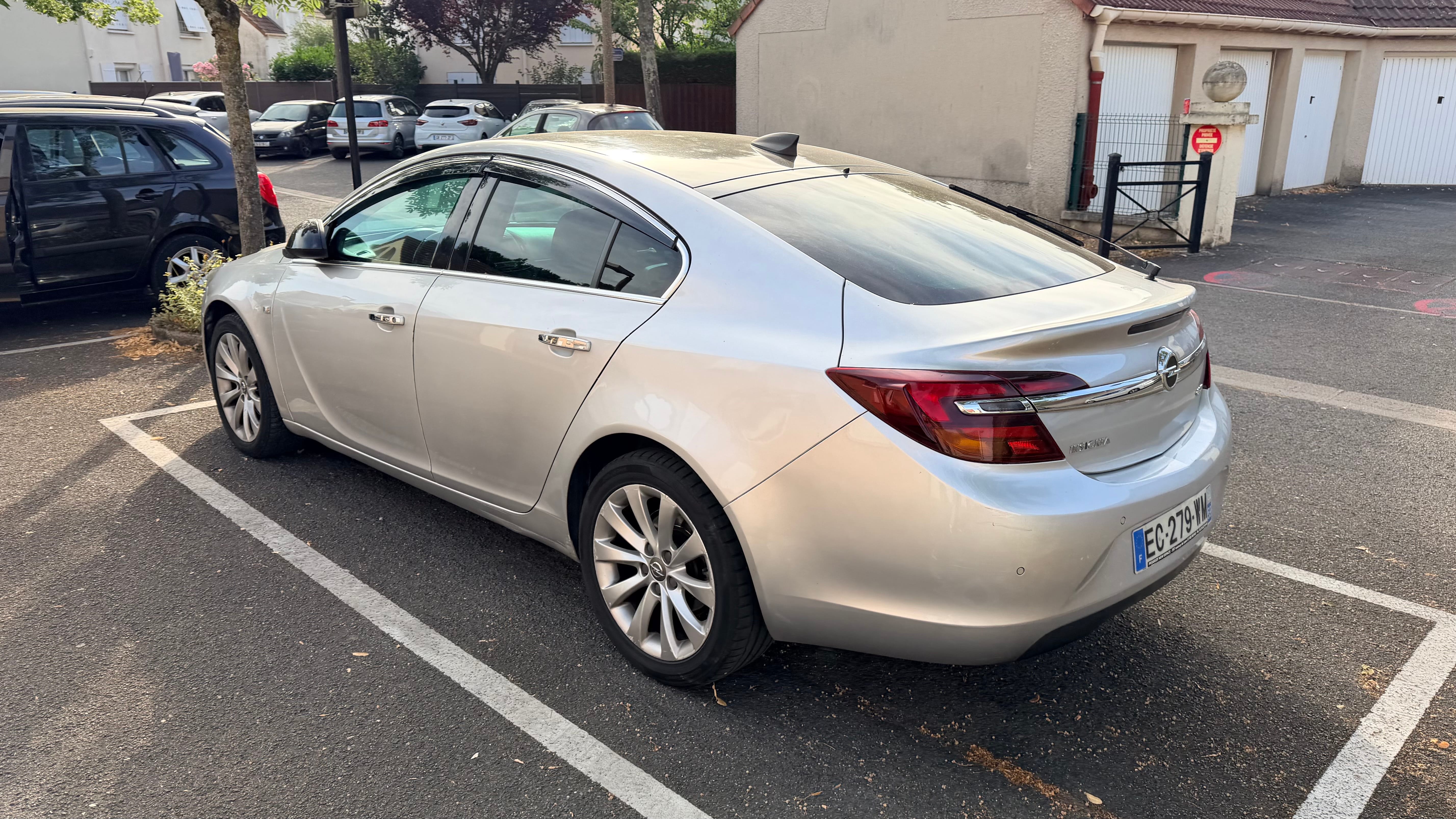 Opel Insignia 136ch 1,6 CDTI avec Régulateur de vitesse