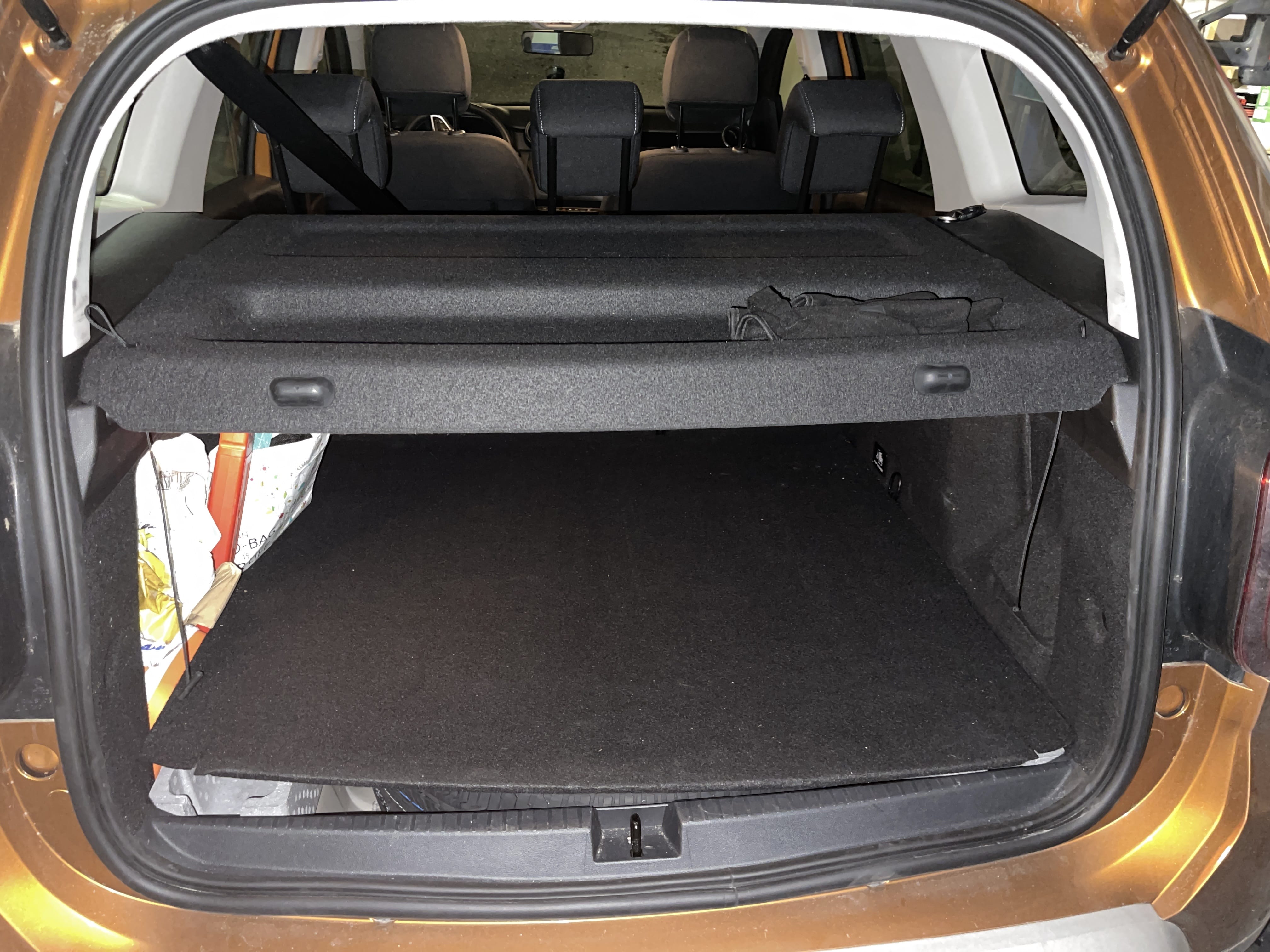 Dacia Duster avec Entrée audio / iPod