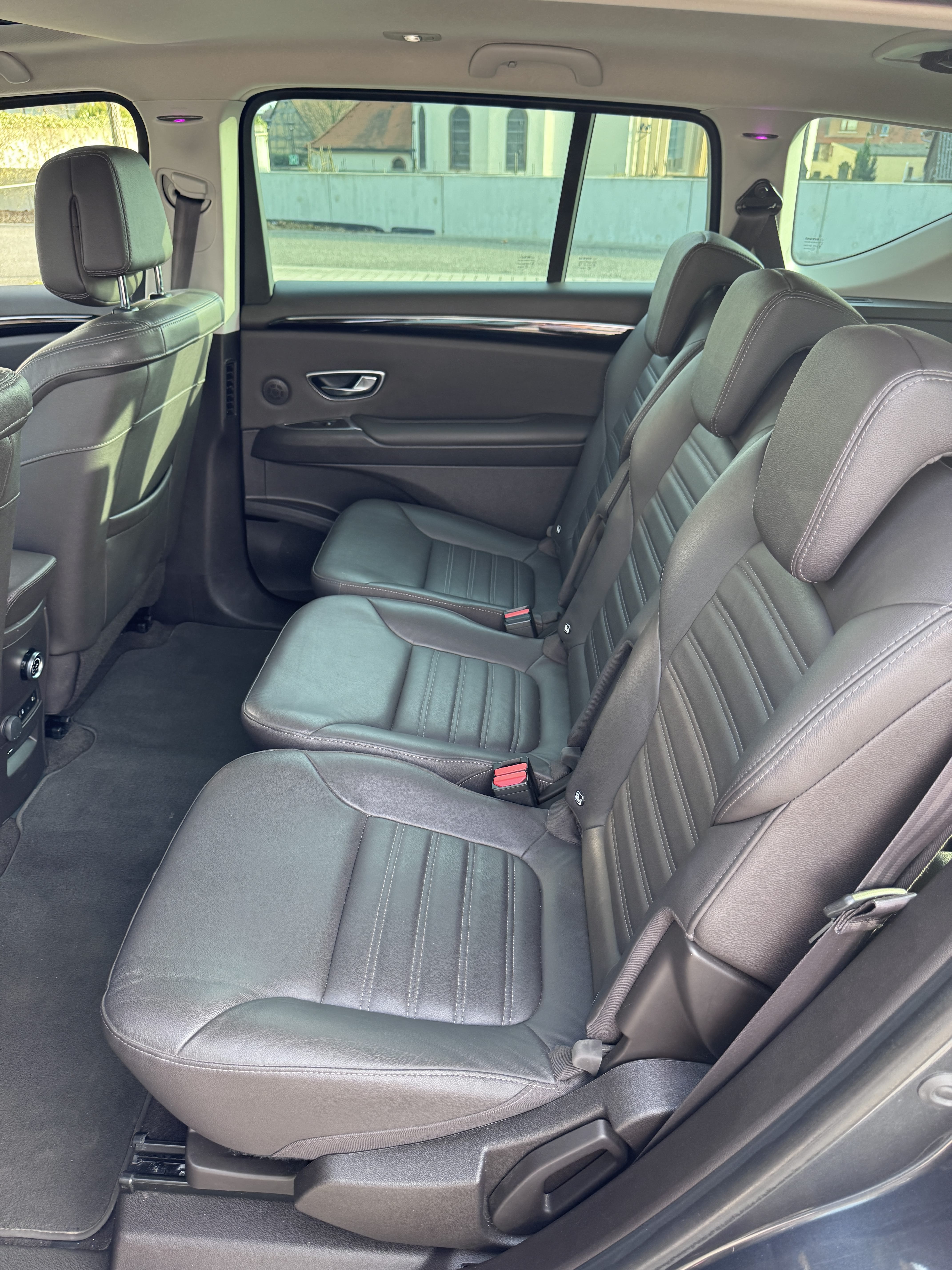 Renault Espace 1,6 DCi 160 ch Intens, automatique avec GPS