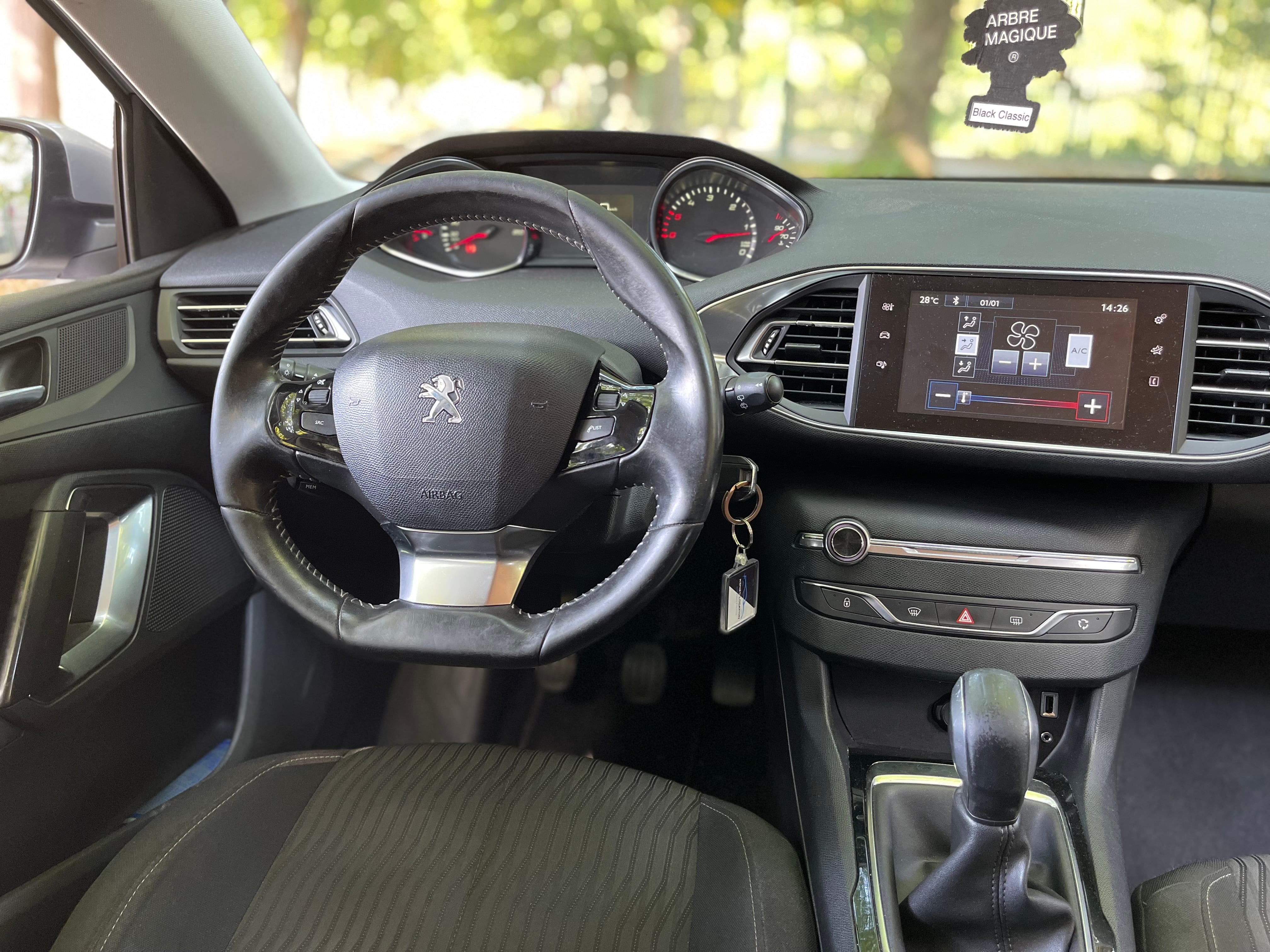 Peugeot 308 avec Entrée audio / iPod