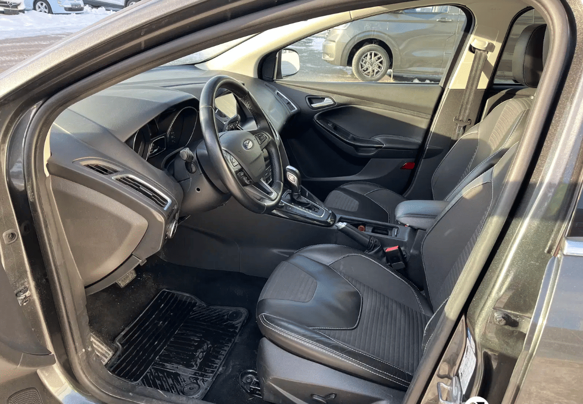 Ford Focus SW met Cruise control