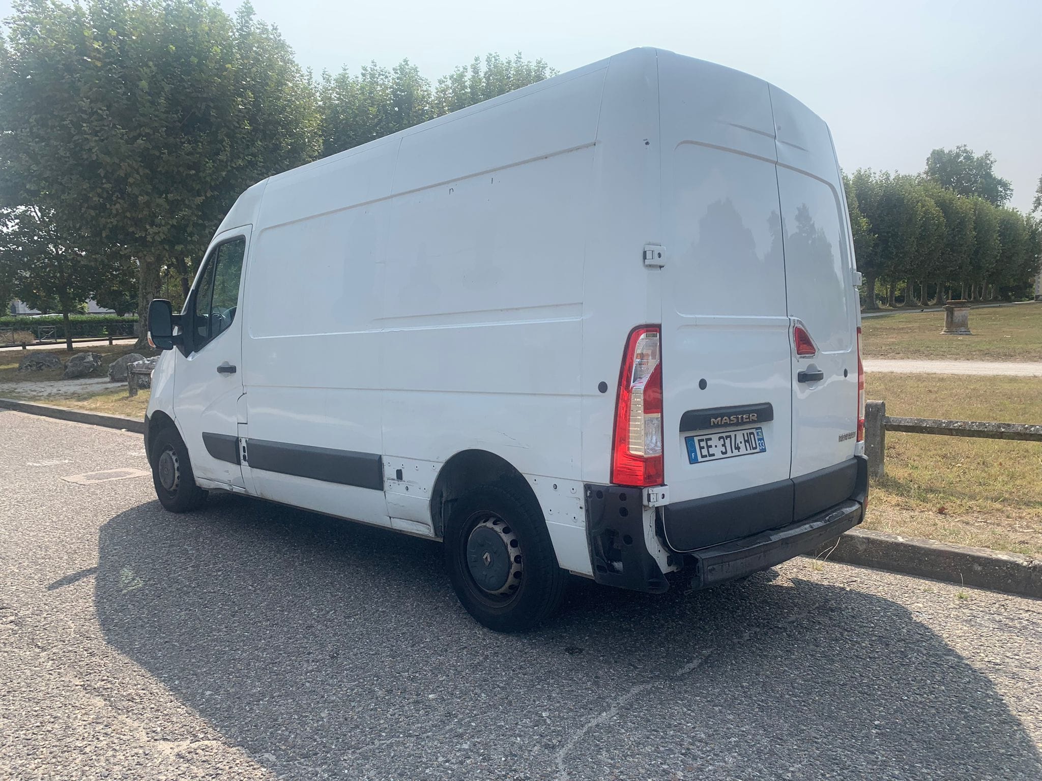 Renault Master EE37