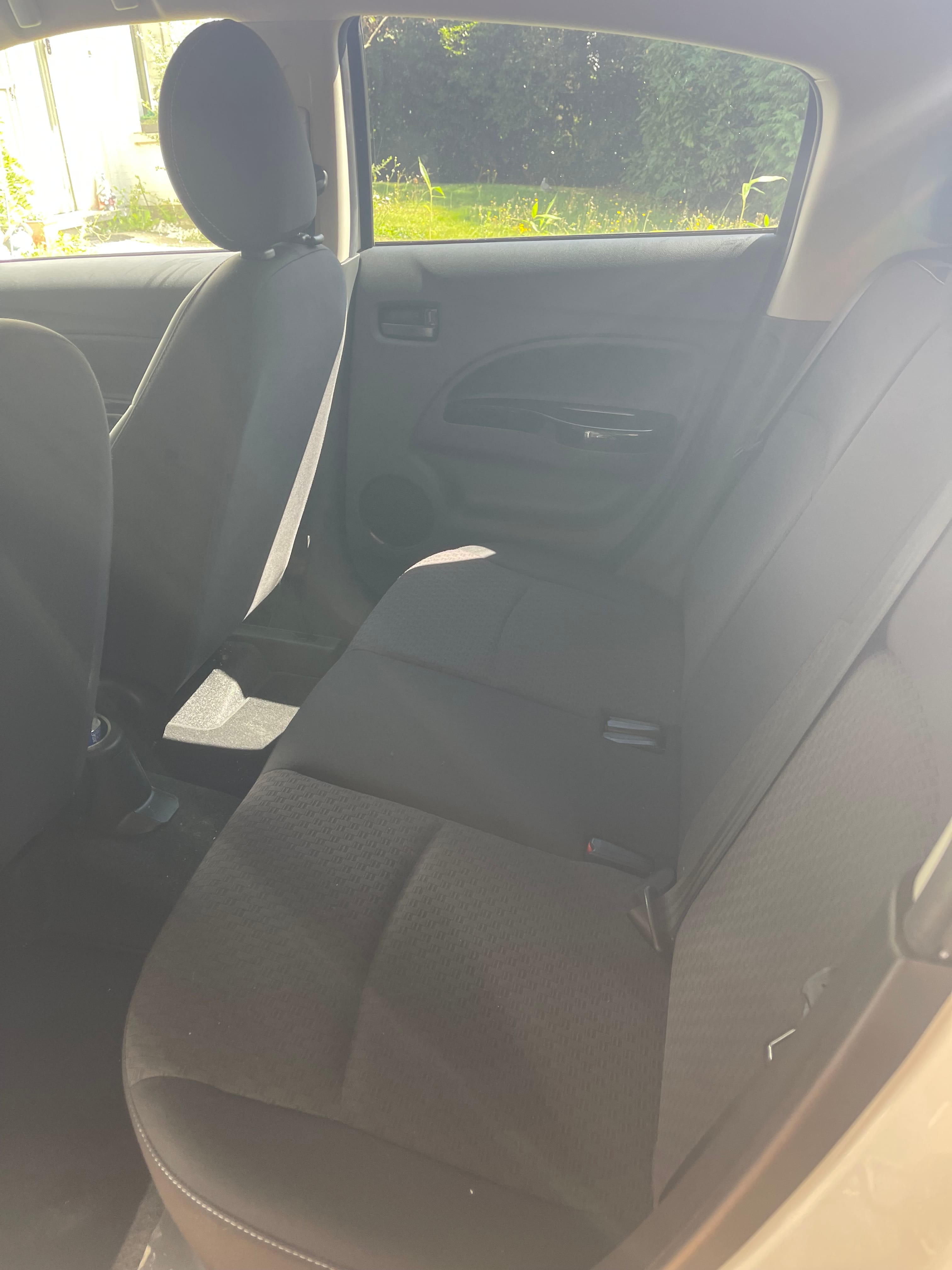 Mitsubishi Space Star avec Port USB