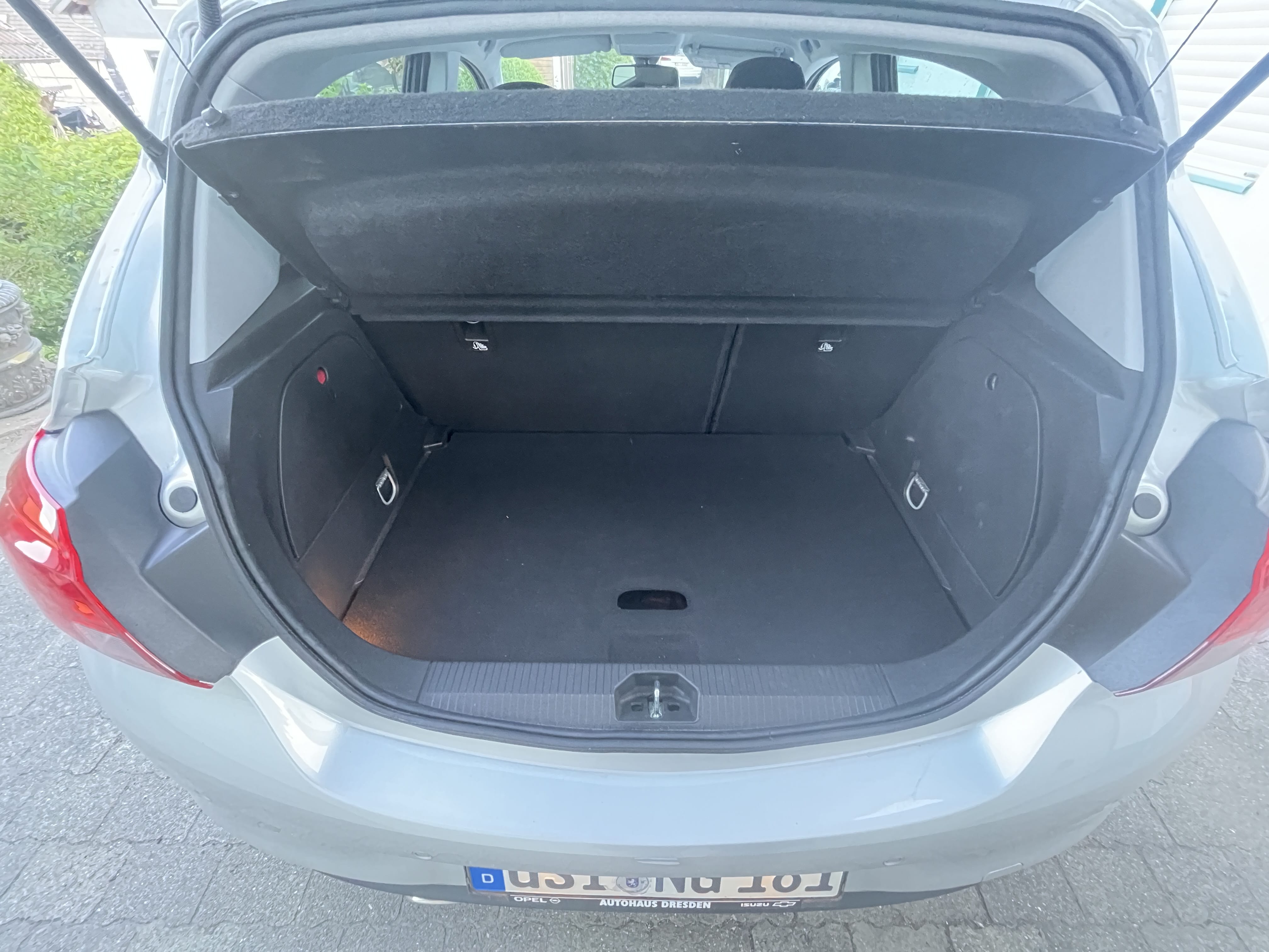 Opel Corsa A/C, Sitzheizung, Lenkradheizung, Rückfahrkamera, CarPlay, Abdroid Auto mit Bluetooth-Audio