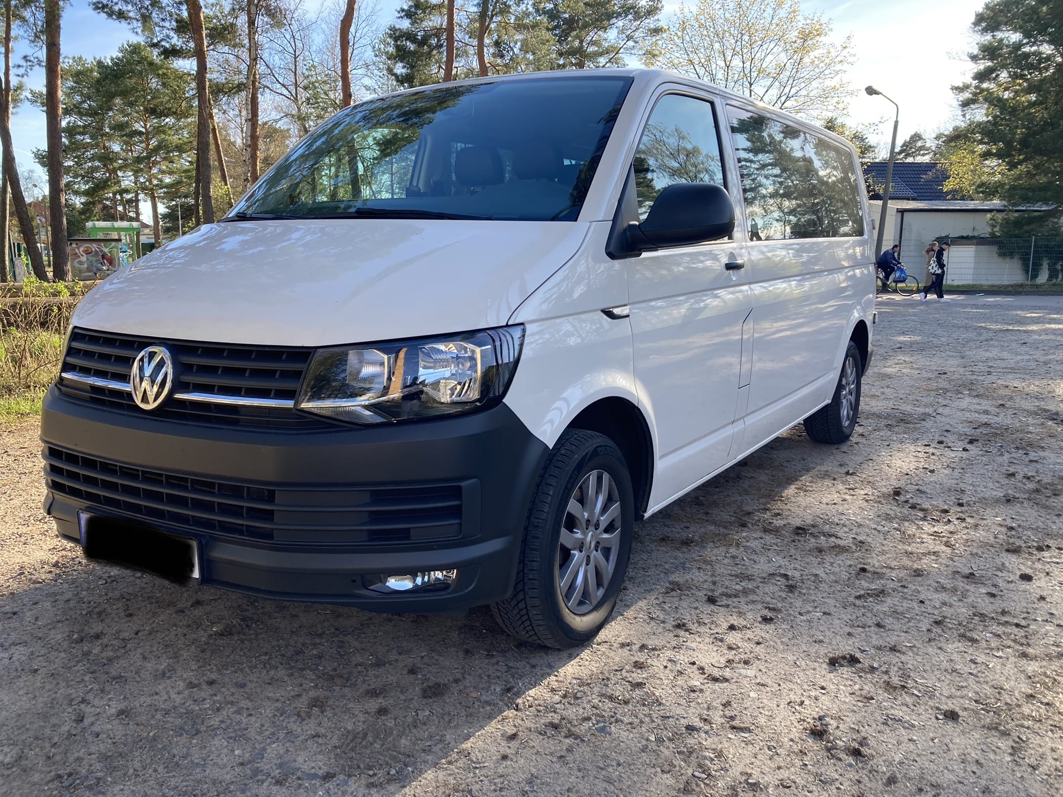 Volkswagen Transporter Kombi, 2016, Diesel, Automatik, 9 Sitze und mehr
