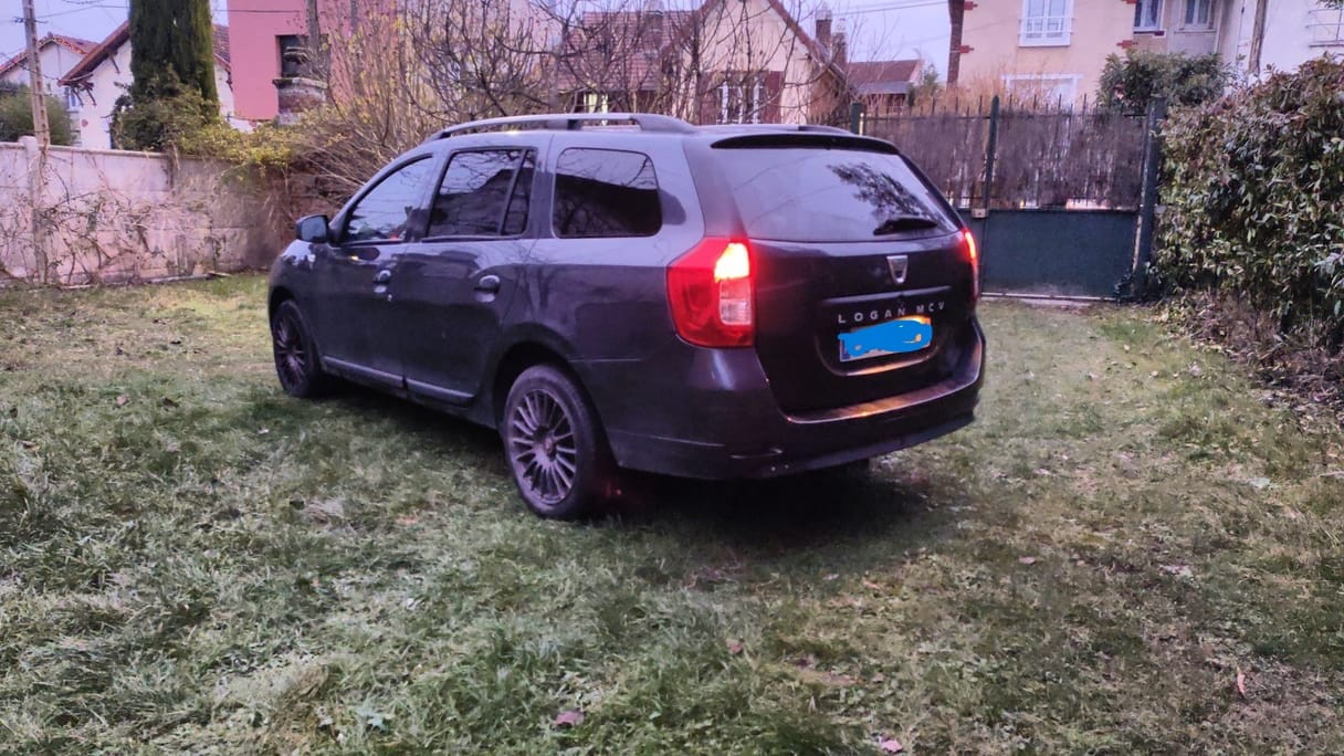 Dacia Logan MCV avec Audio Bluetooth