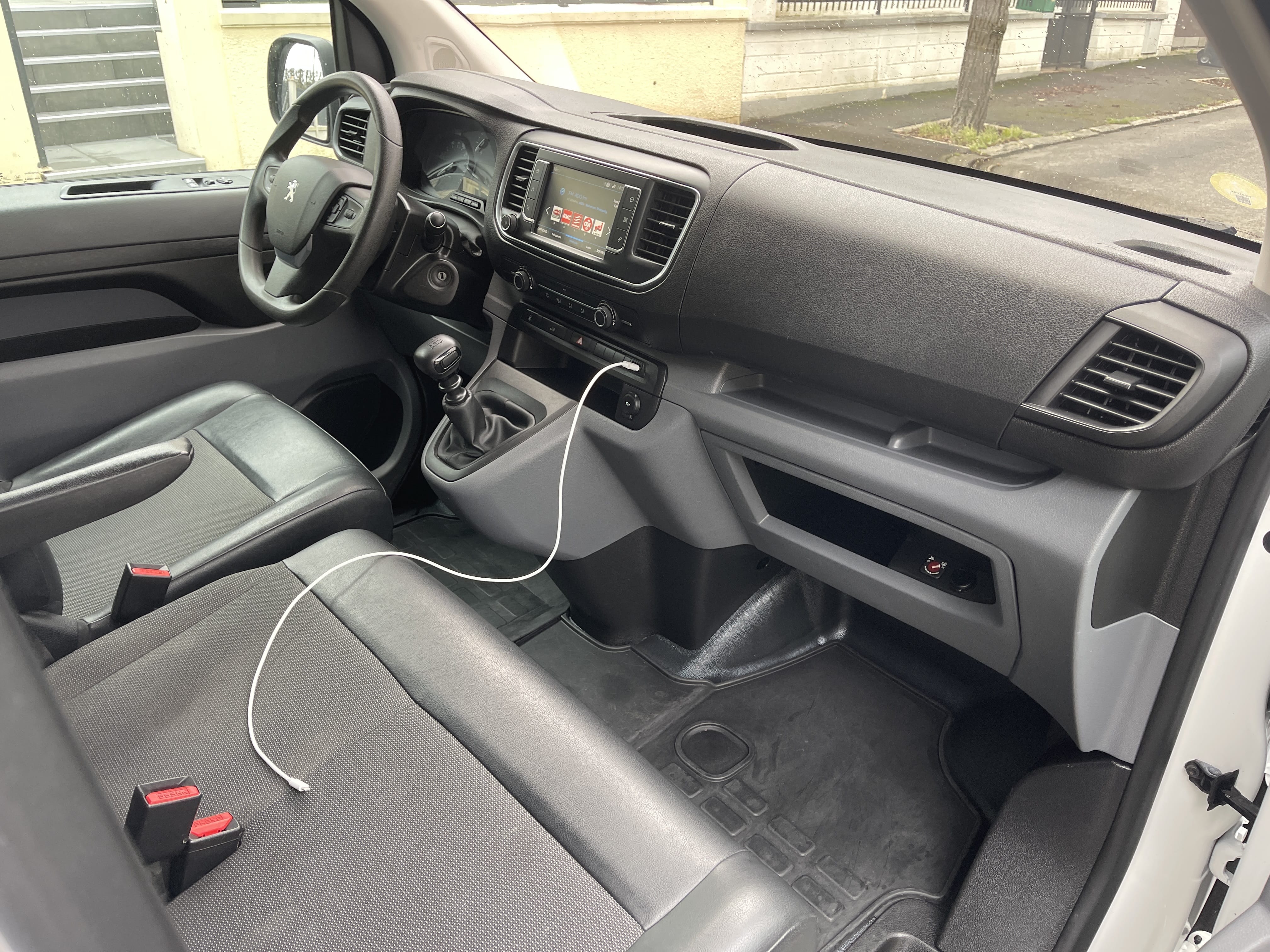 Peugeot Expert Xtra-Long avec GPS