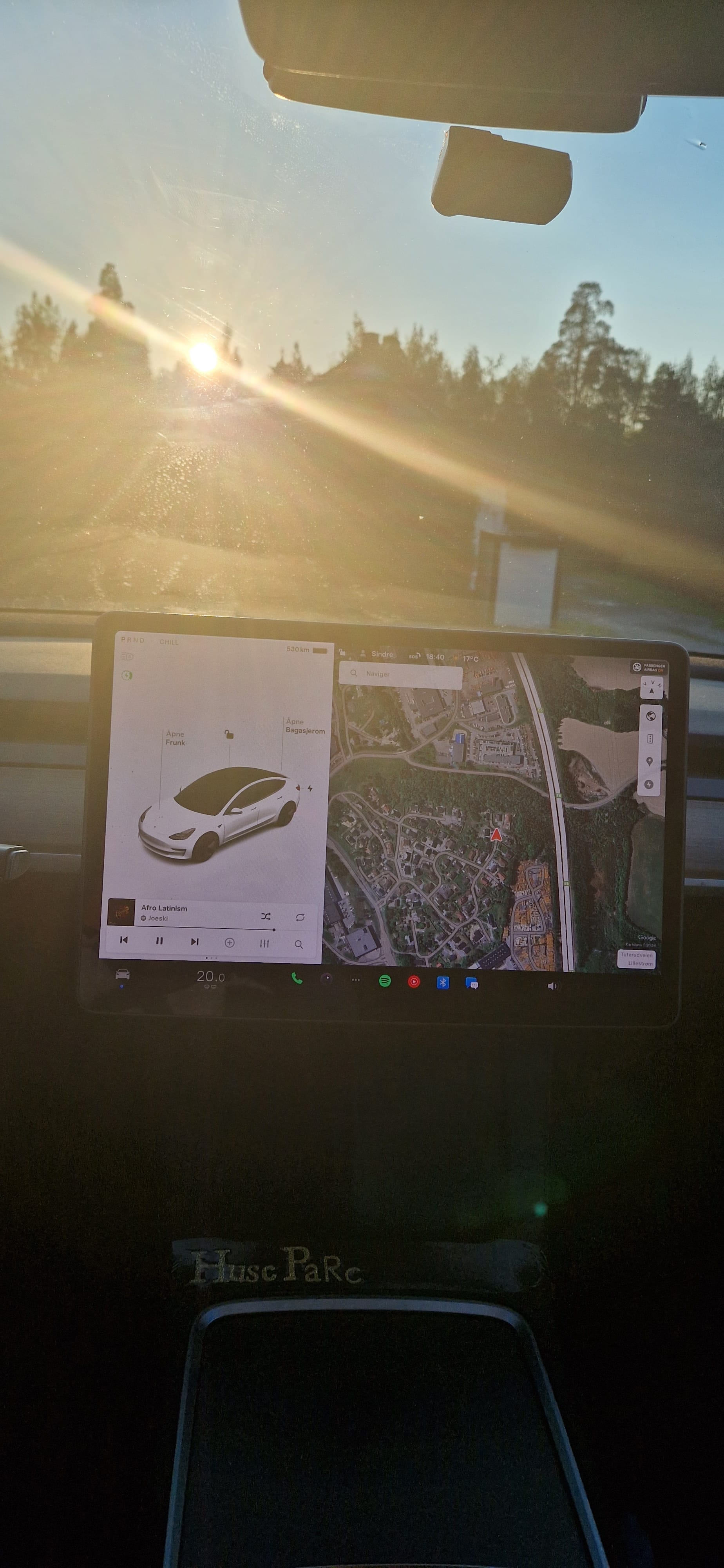 Tesla Model 3 Long Range med Cruisekontroll