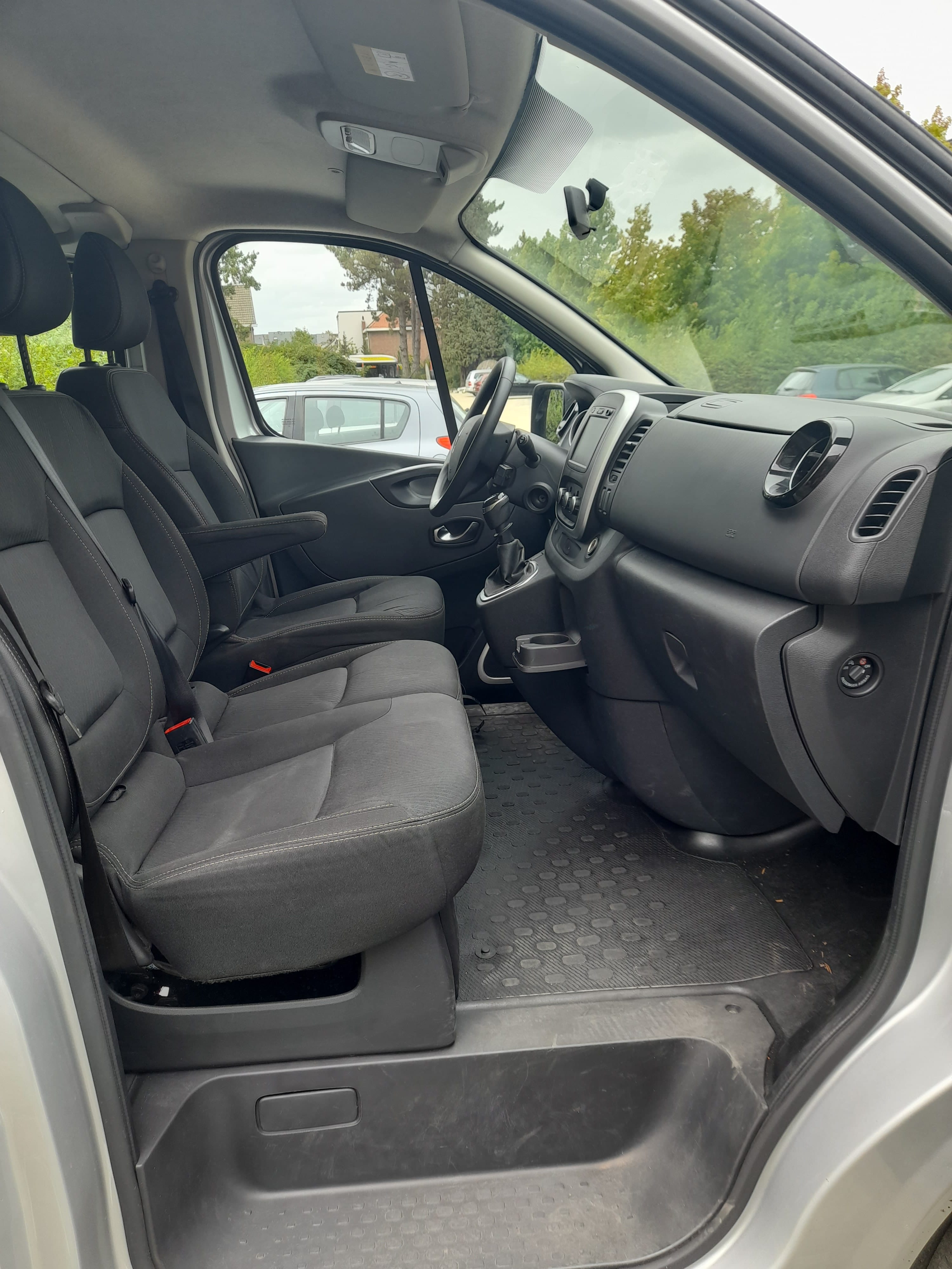 Renault Trafic Passenger met GPS