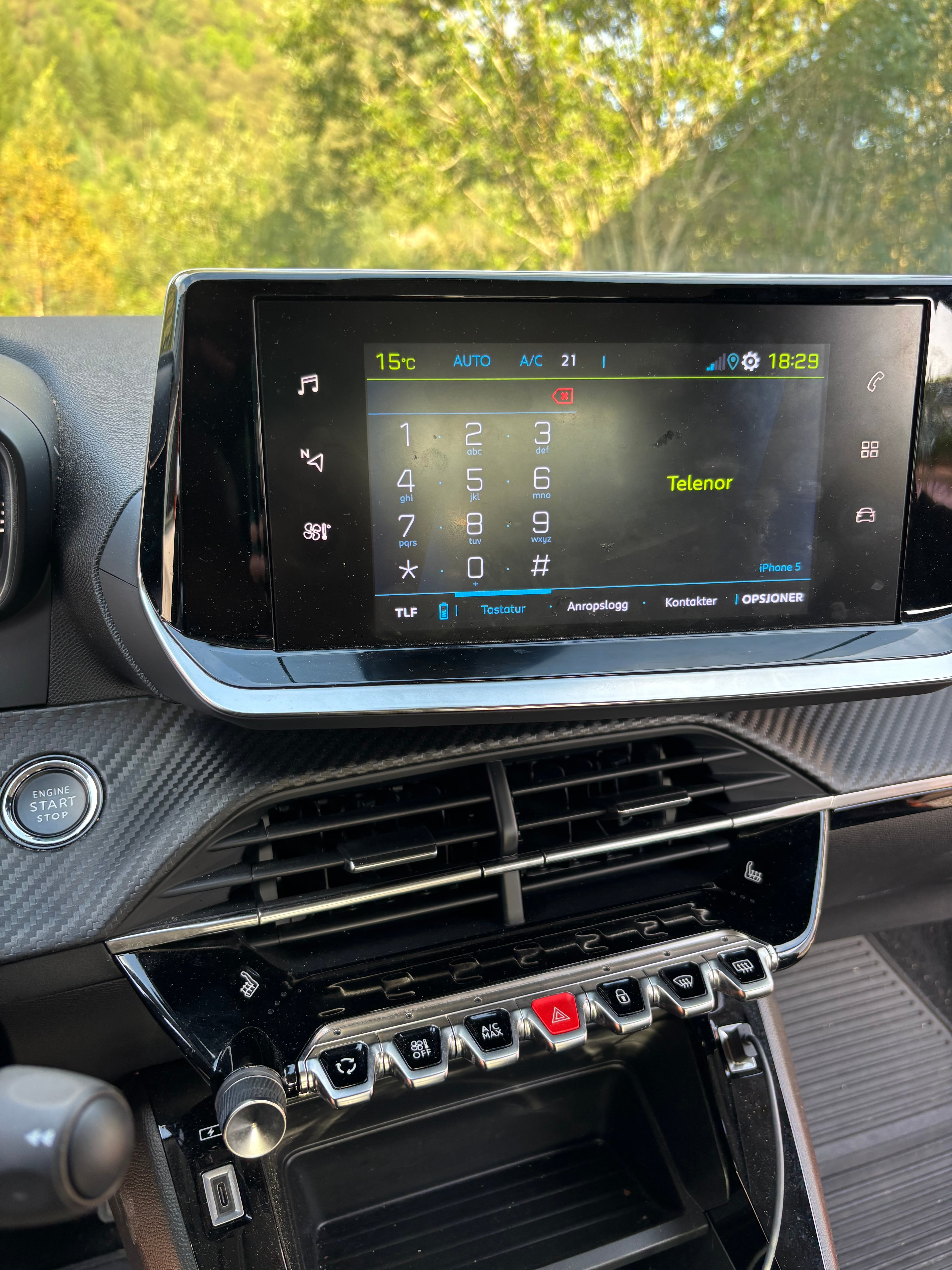 Peugeot e-2008 med Cruisekontroll