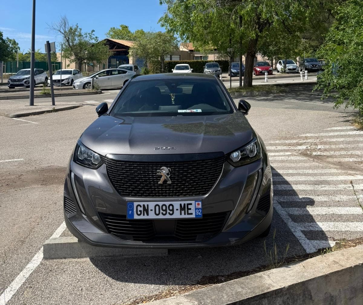 Peugeot 2008, 2023, Essence 95, automatisch