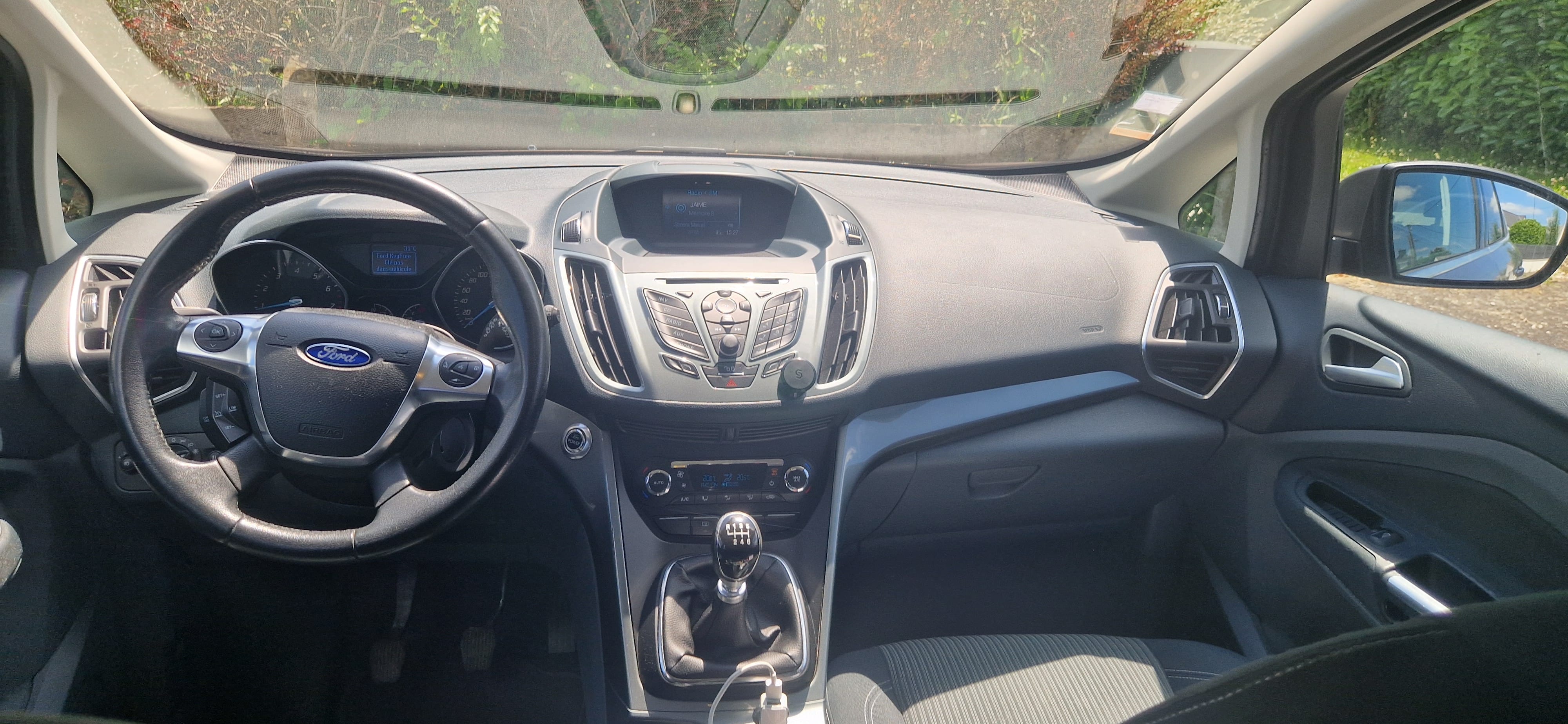 Ford C-Max avec Siège bébé