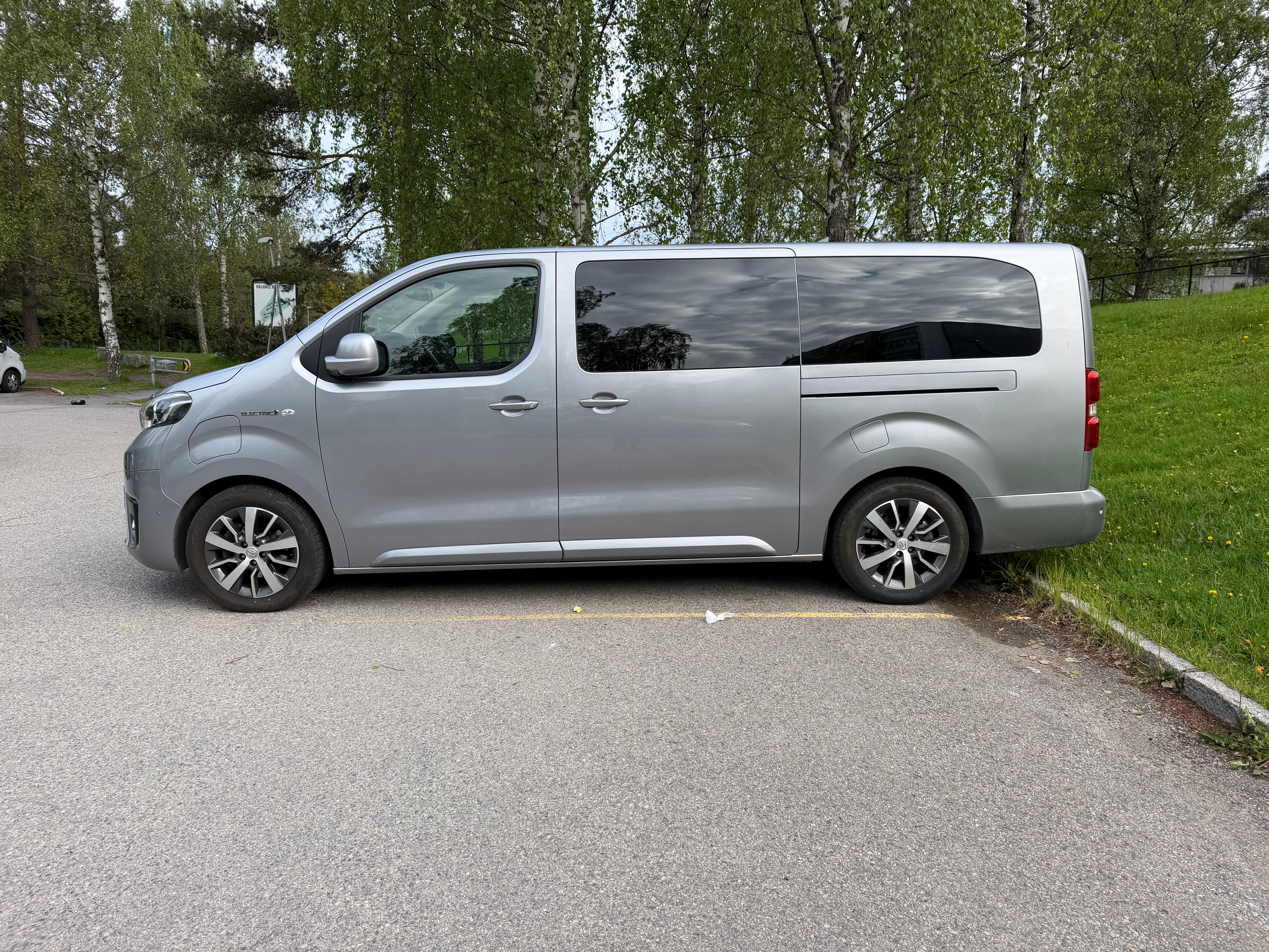 Toyota Proace Verso med Aircondition