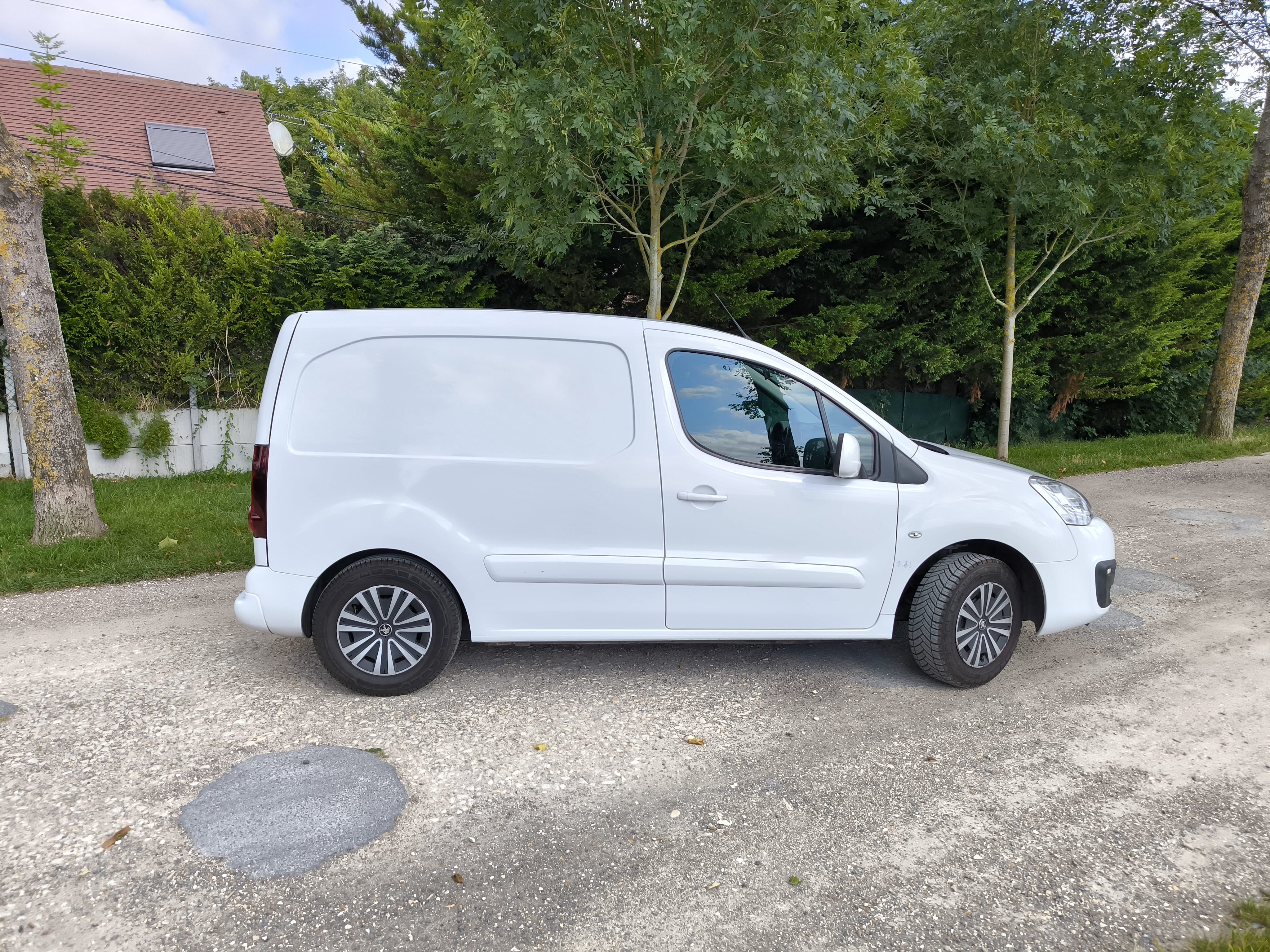 Peugeot Partner avec Climatisation