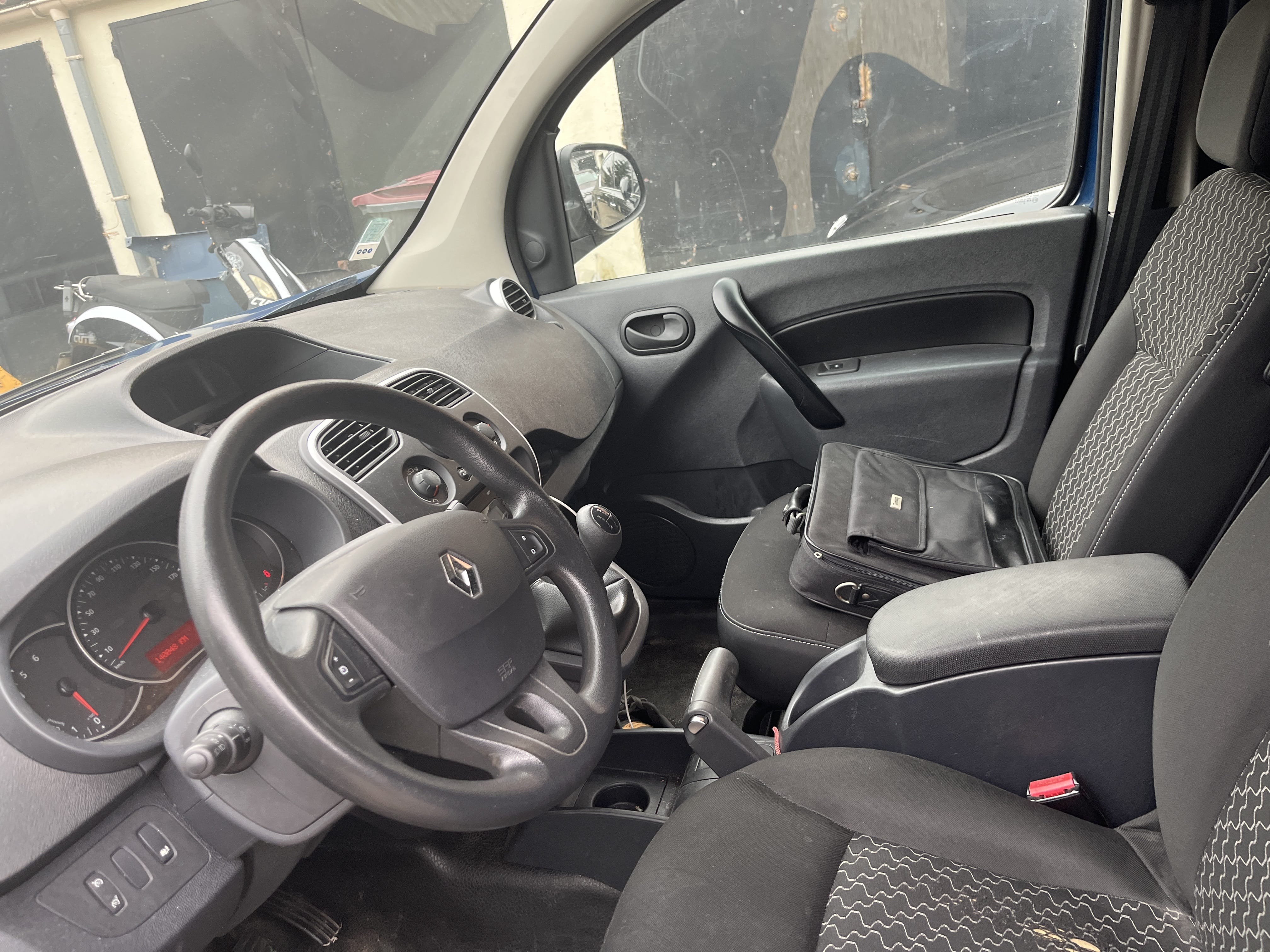Renault Kangoo Express avec Entrée audio / iPod