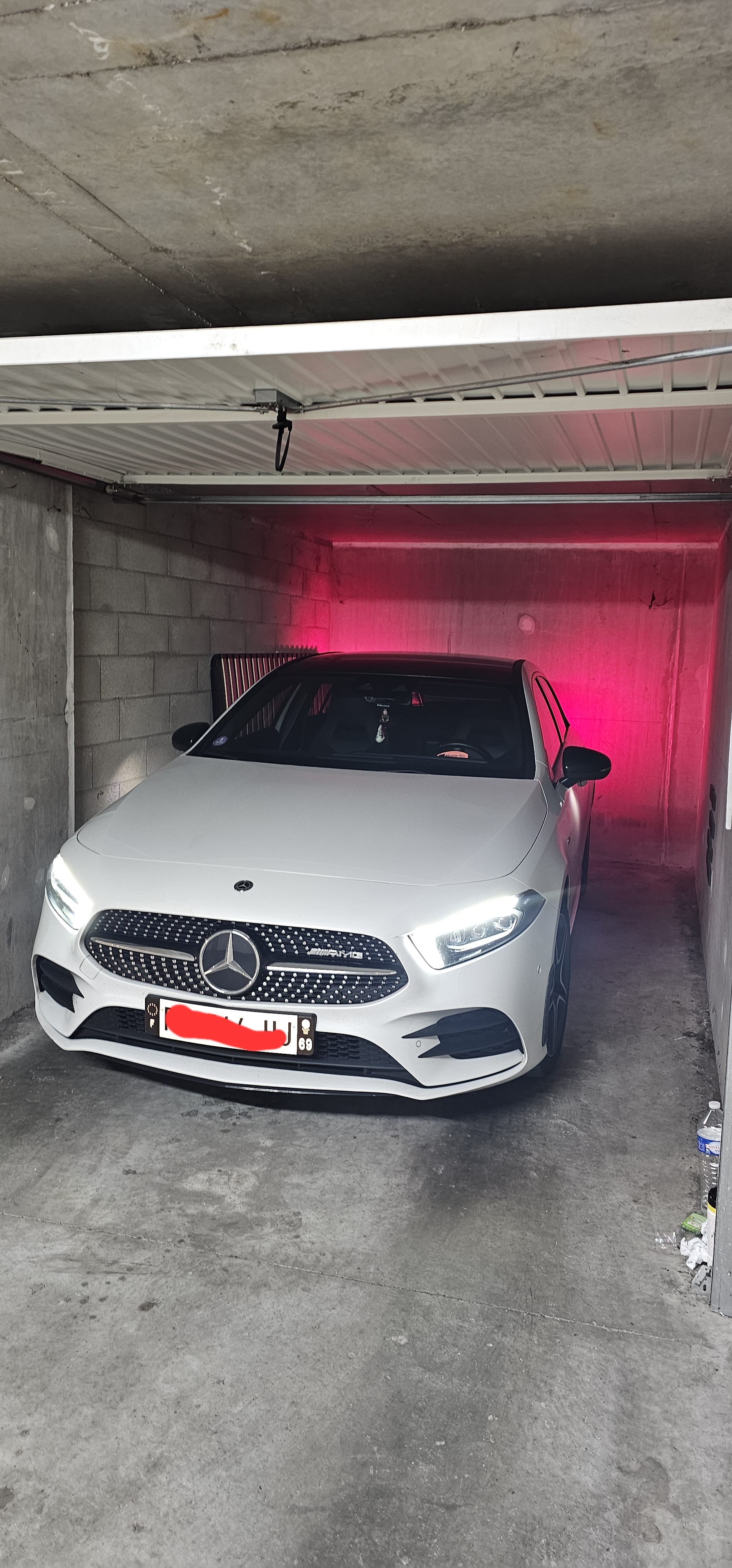 Mercedes-Benz Classe A 250 e, 2020, Essence 95 / Électrique (hybride), automatique