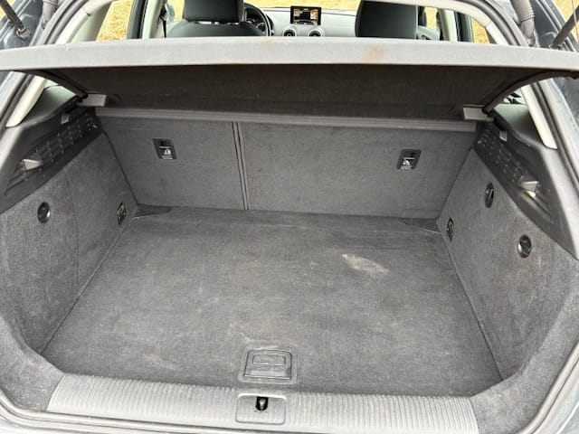 Audi A3 1.4TSI med Bilradio