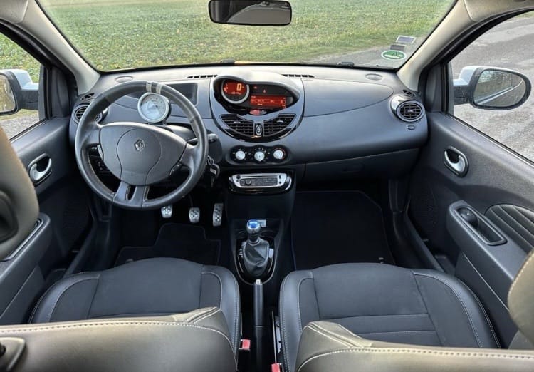 Renault Twingo II 1.2 TCE 100cv avec Audio Bluetooth