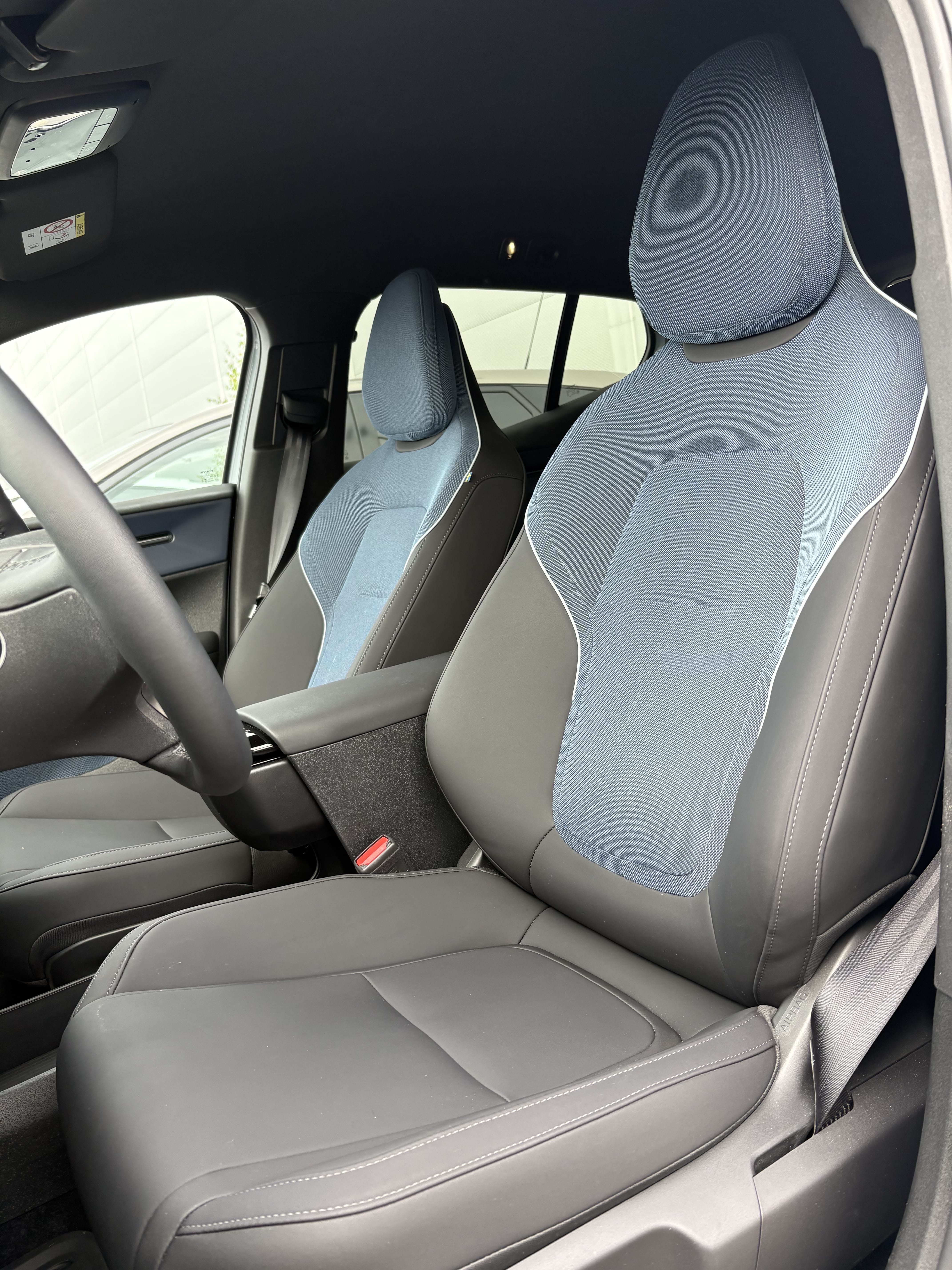 Volvo EX30 Single with Four-wheel drive