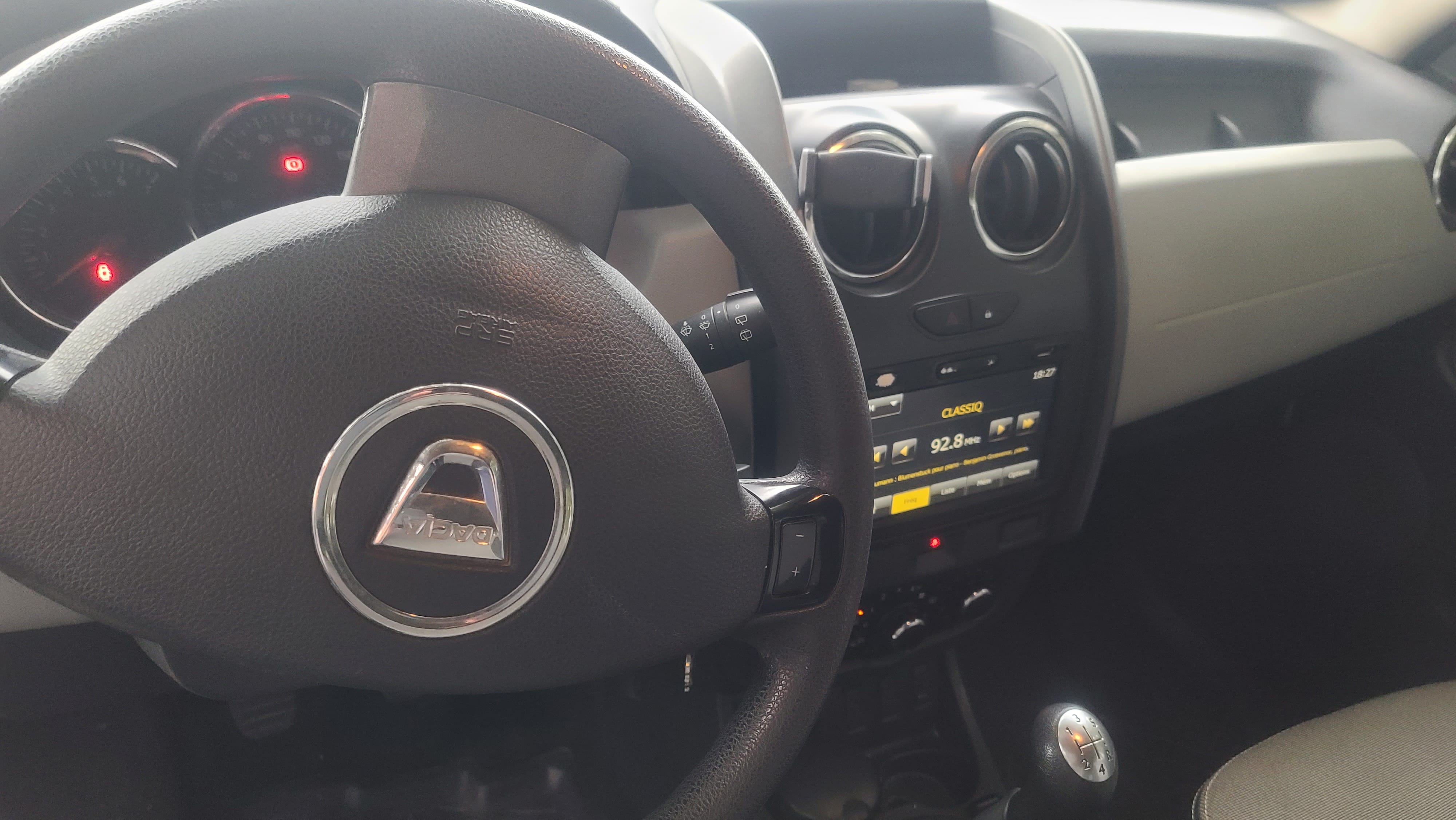 Dacia Duster avec Apple CarPlay