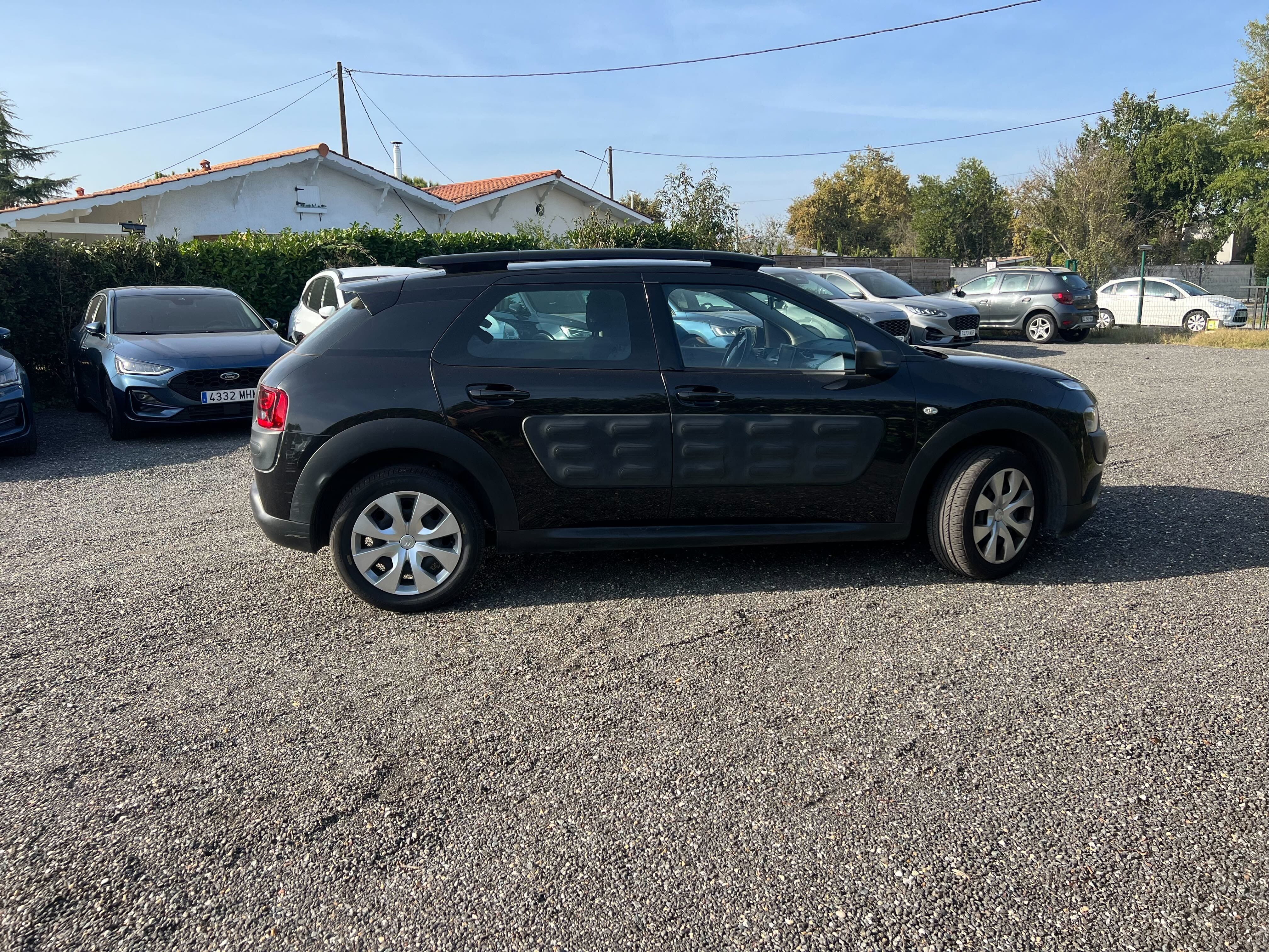 Citroen C4 Cactus EE391SV avec Entrée audio / iPod