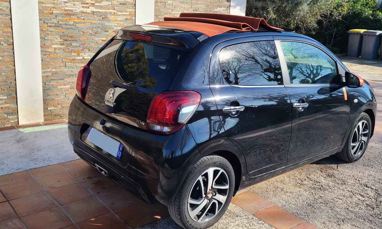 Peugeot 108 Cabriolet avec GPS
