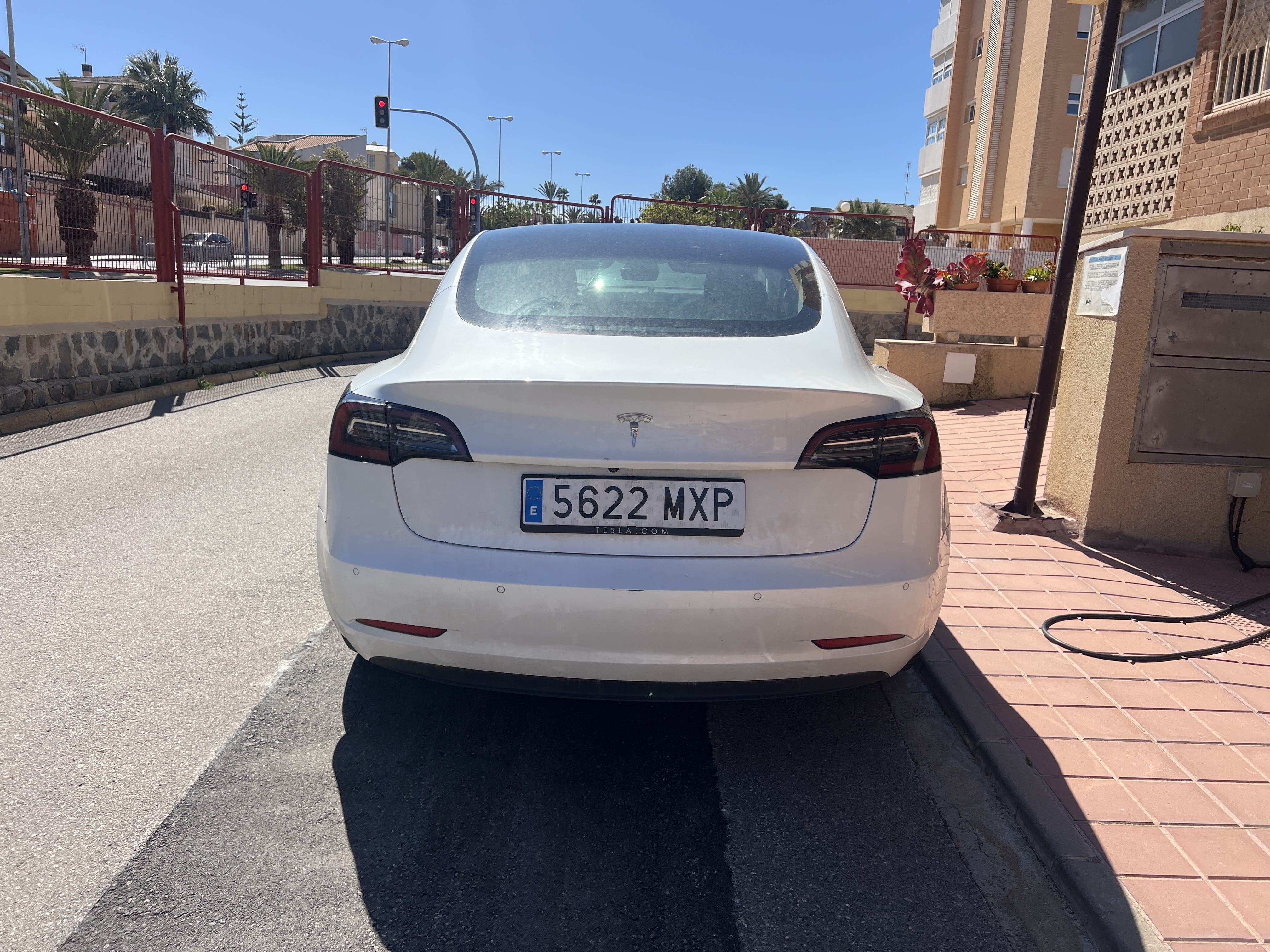 Tesla Model 3 con Control de velocidad
