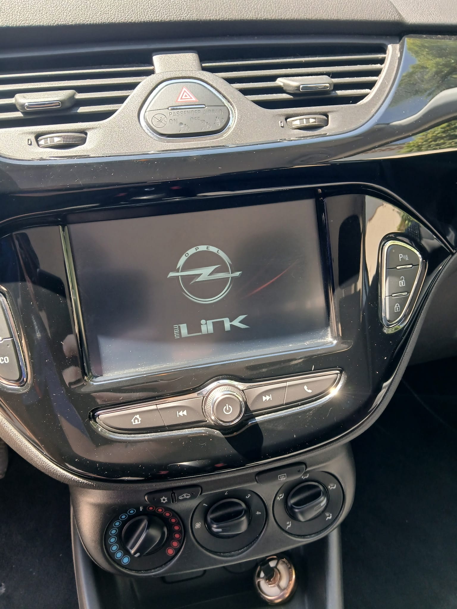 Opel Corsa avec Régulateur de vitesse