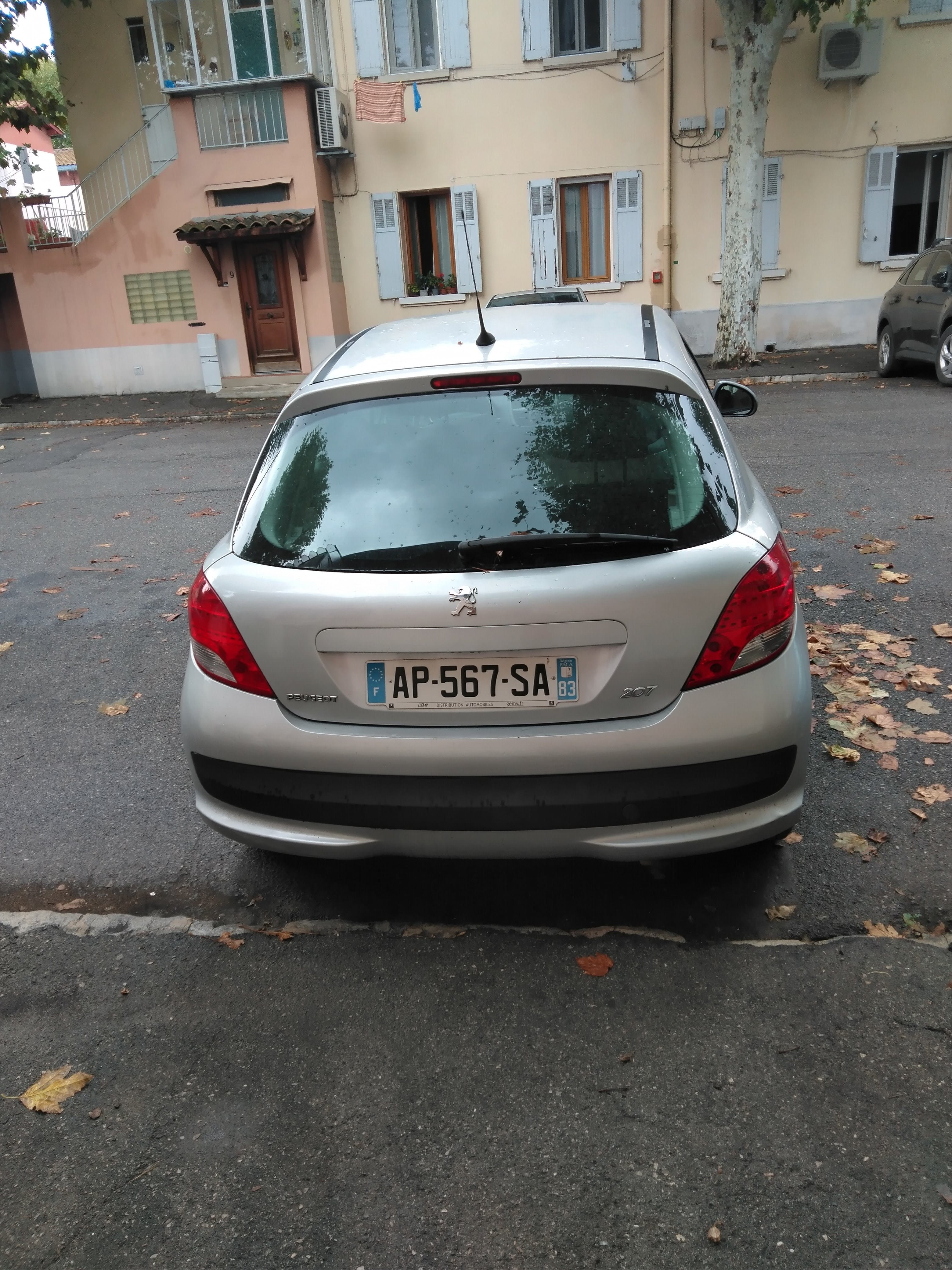 Peugeot 207 con Silla infantil