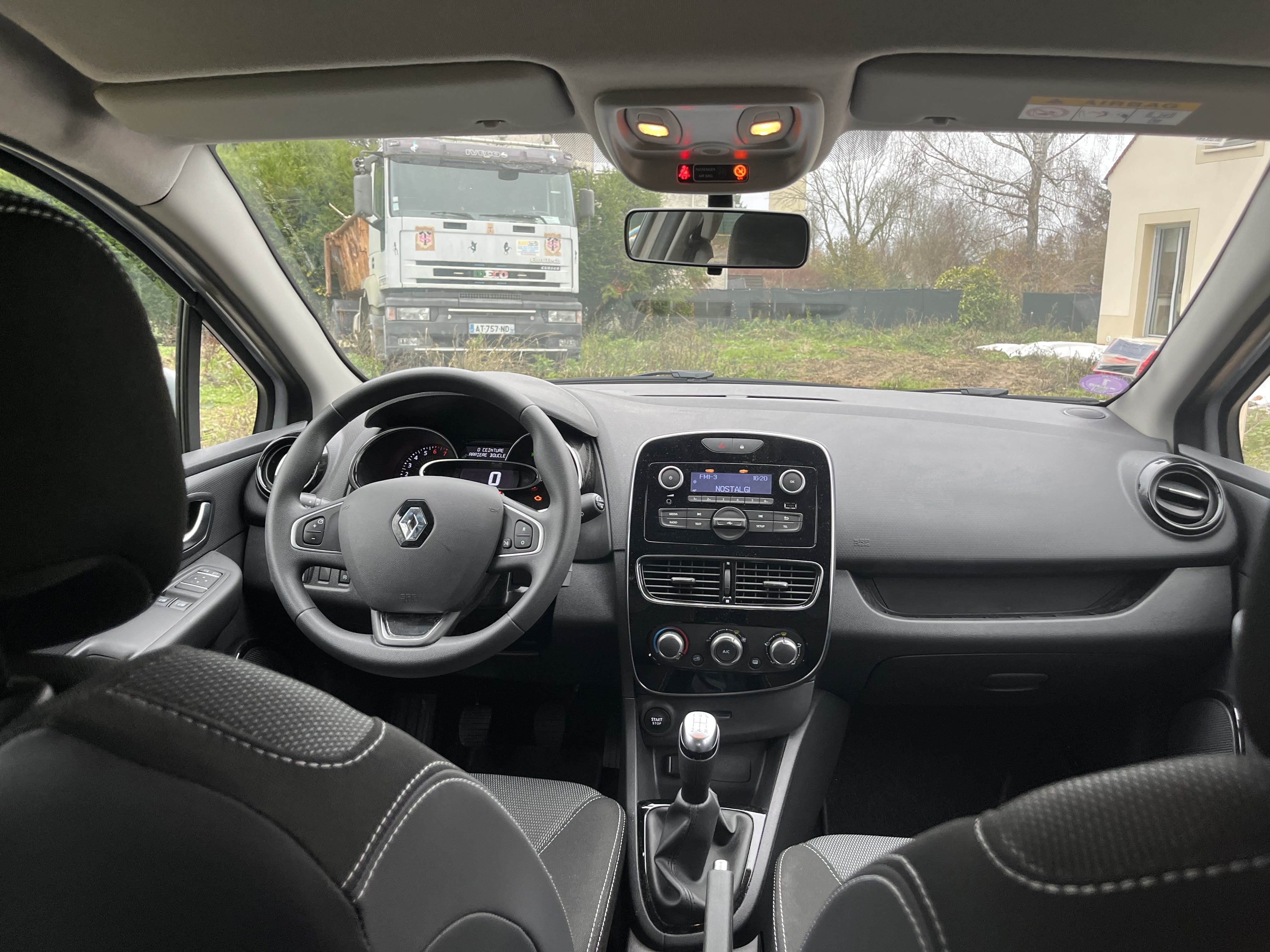 Renault Clio avec Entrée audio / iPod