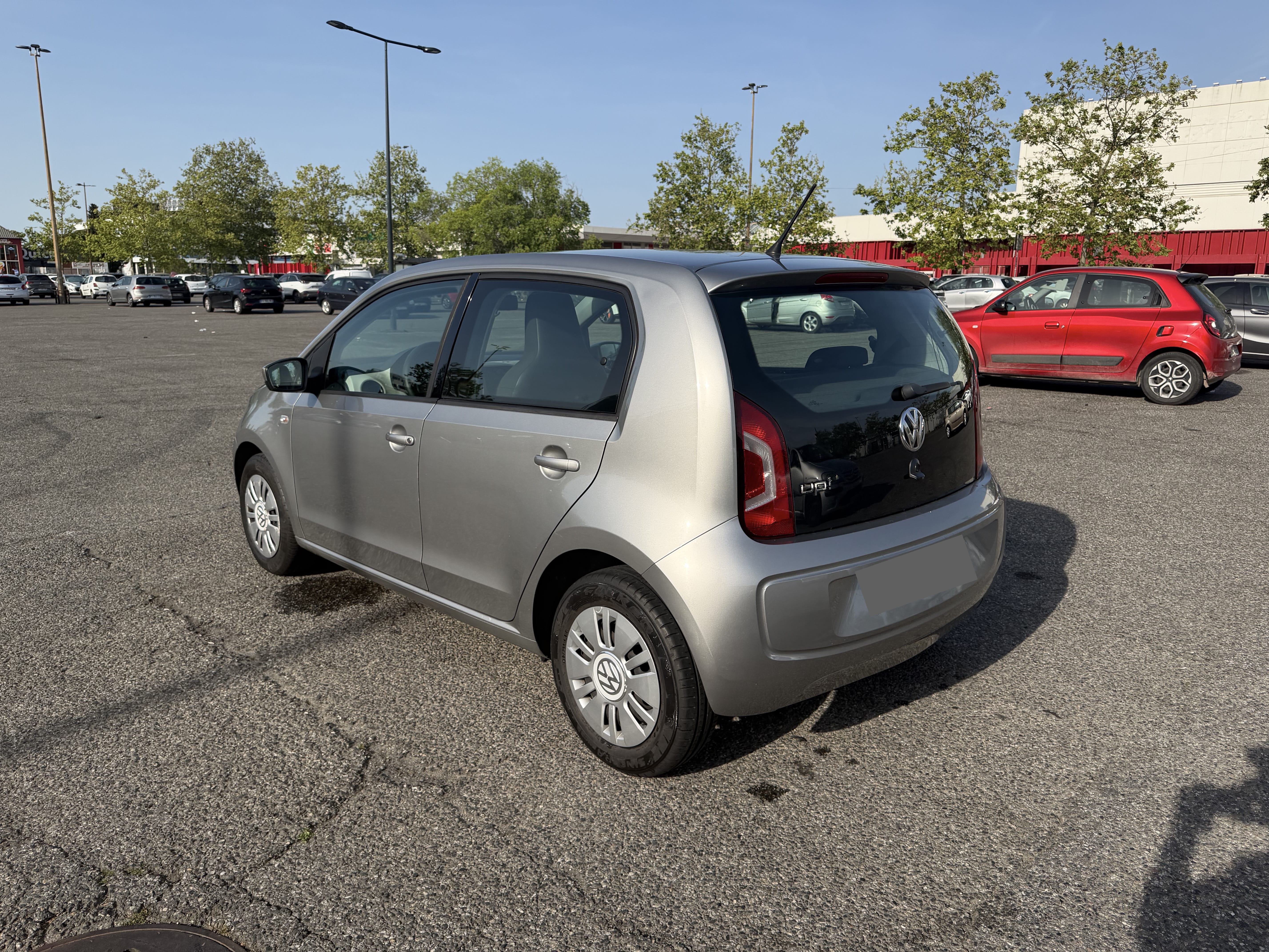 Volkswagen Up! avec Siège bébé