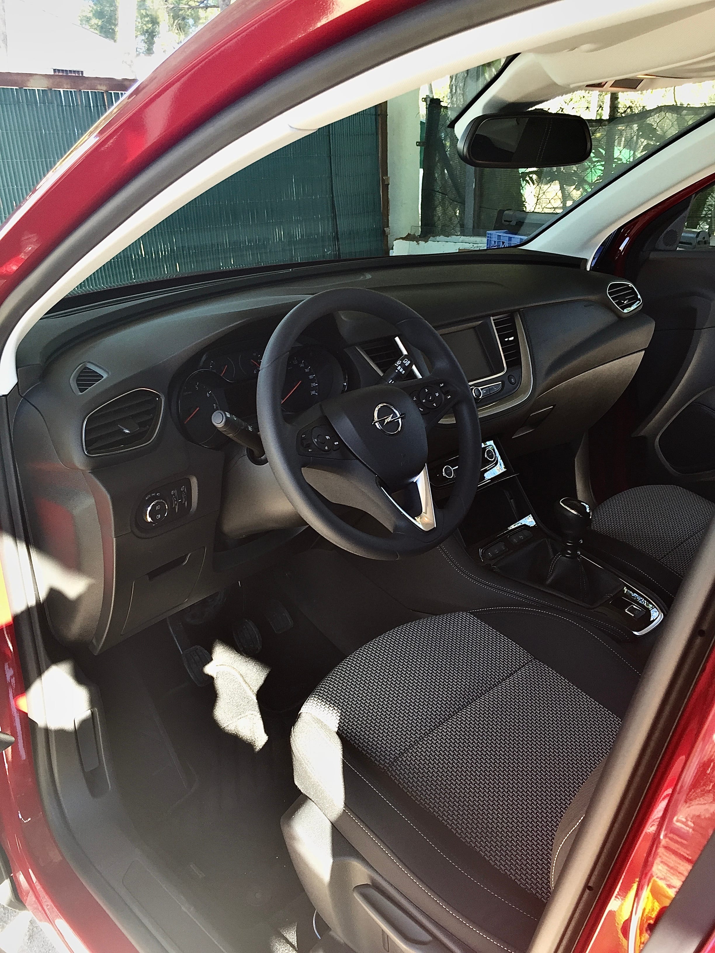 Opel Grandland X with Four-wheel drive