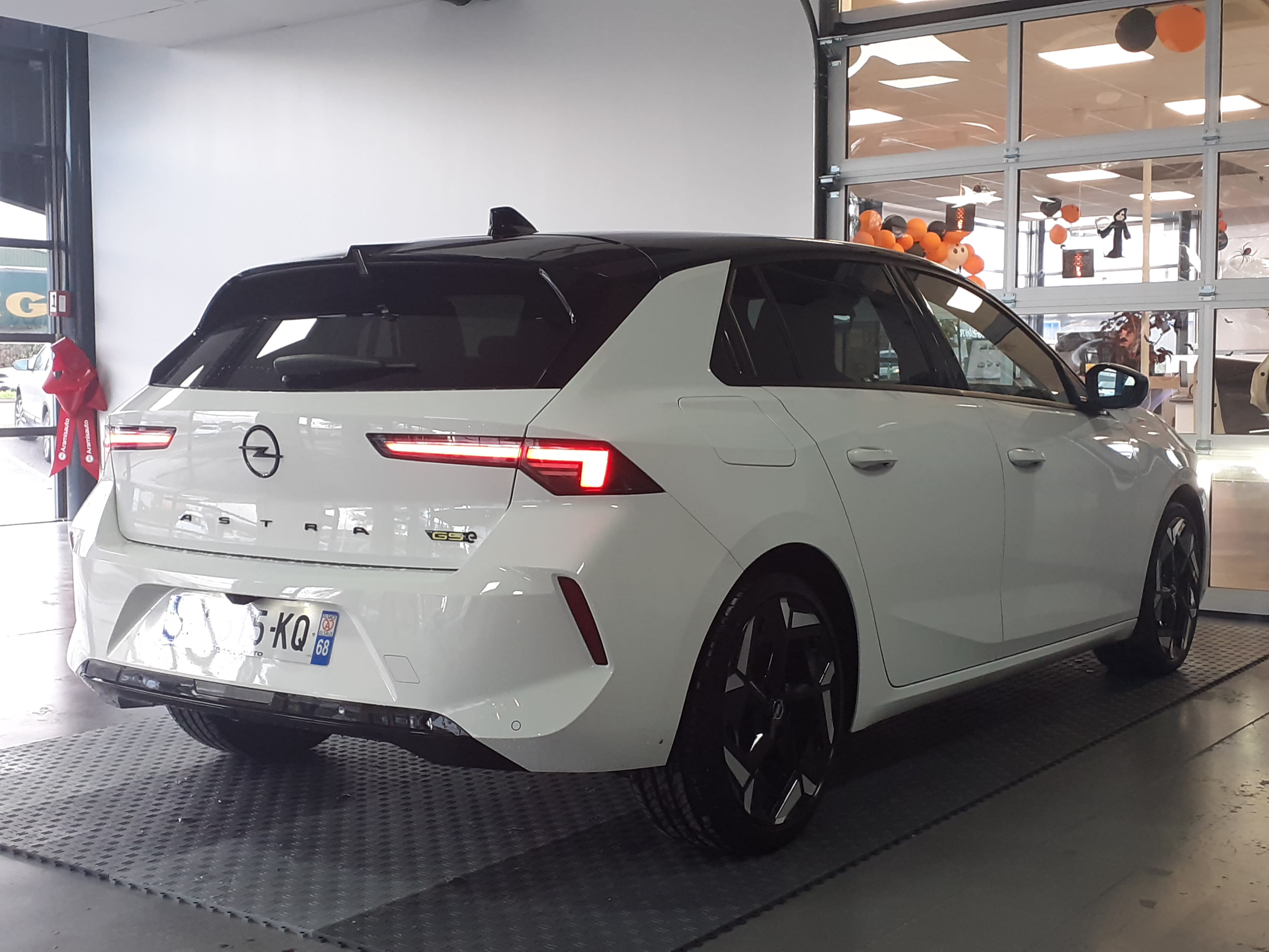 Opel Astra avec Siège bébé