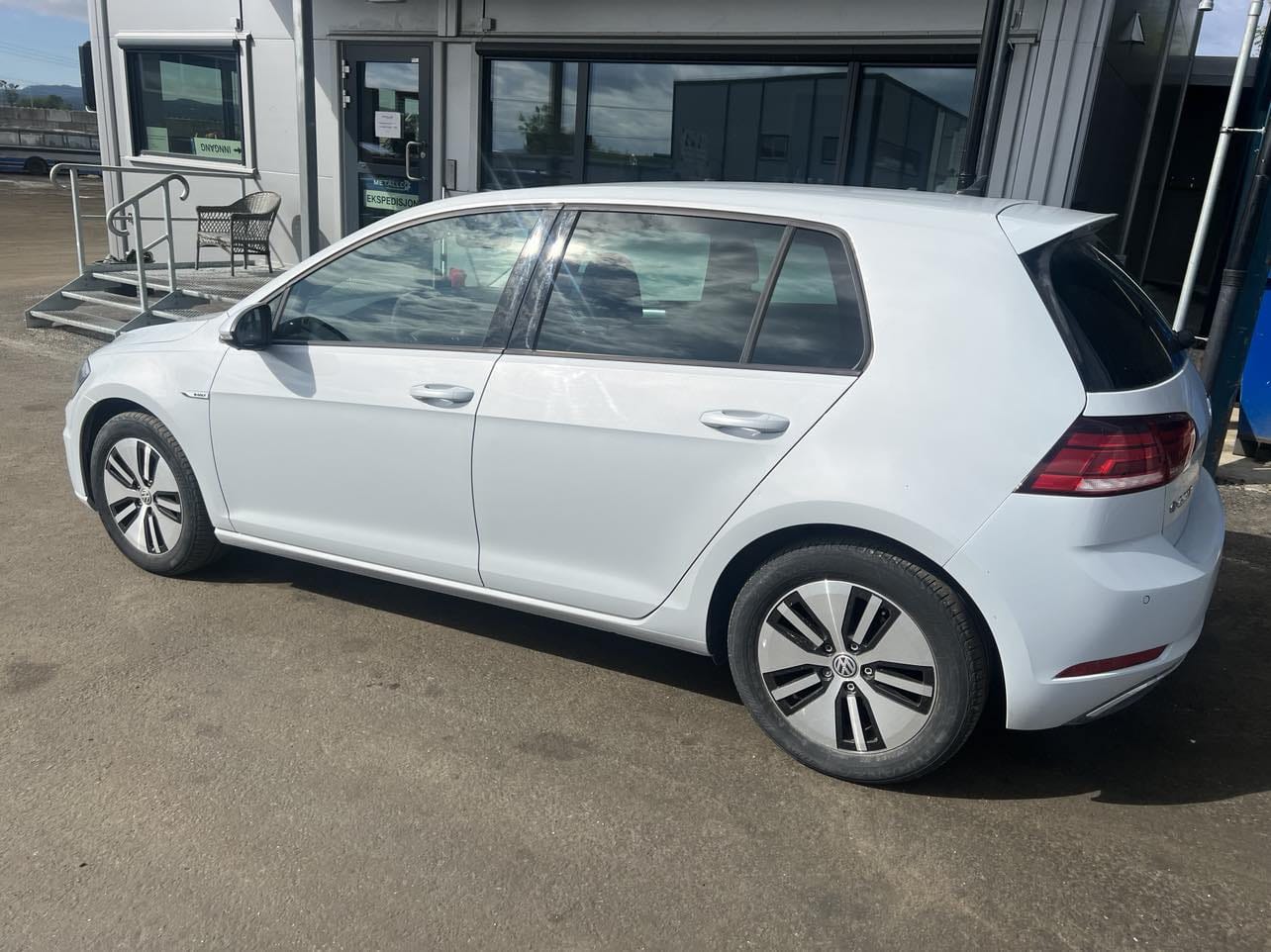 Volkswagen e-Golf with Air conditioning