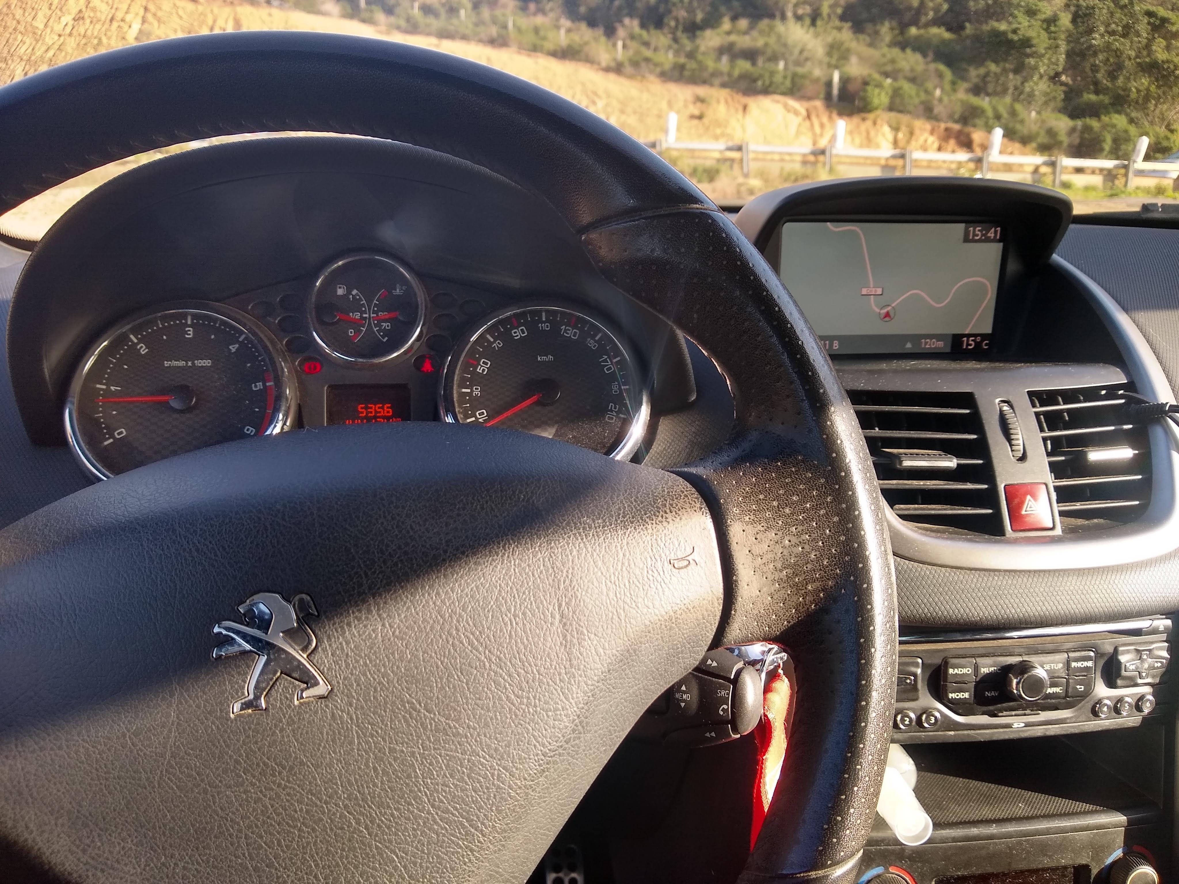 Peugeot 207 CC 1.6 HDI 120cv avec Régulateur de vitesse