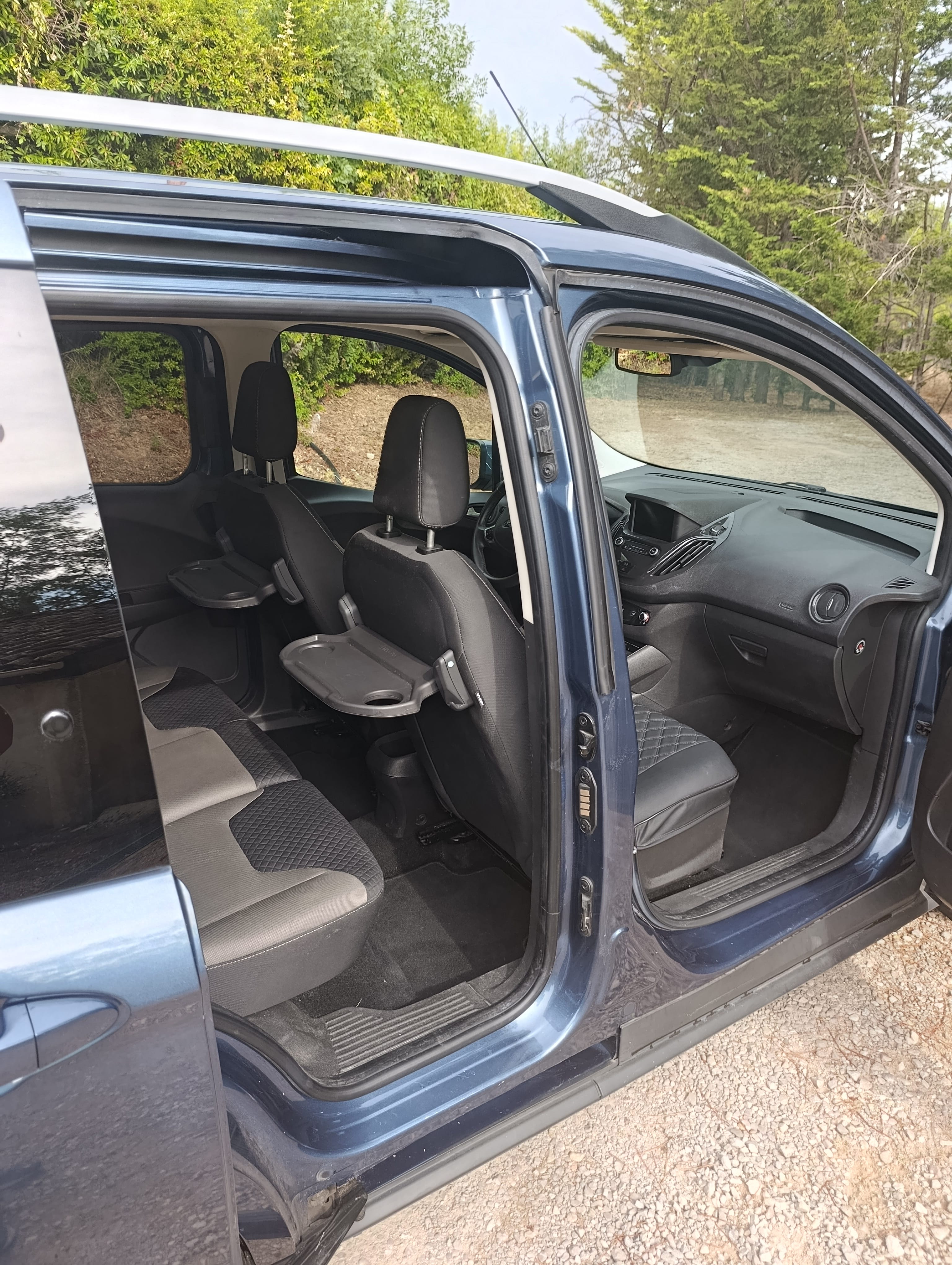 Ford Tourneo Courier avec Siège bébé