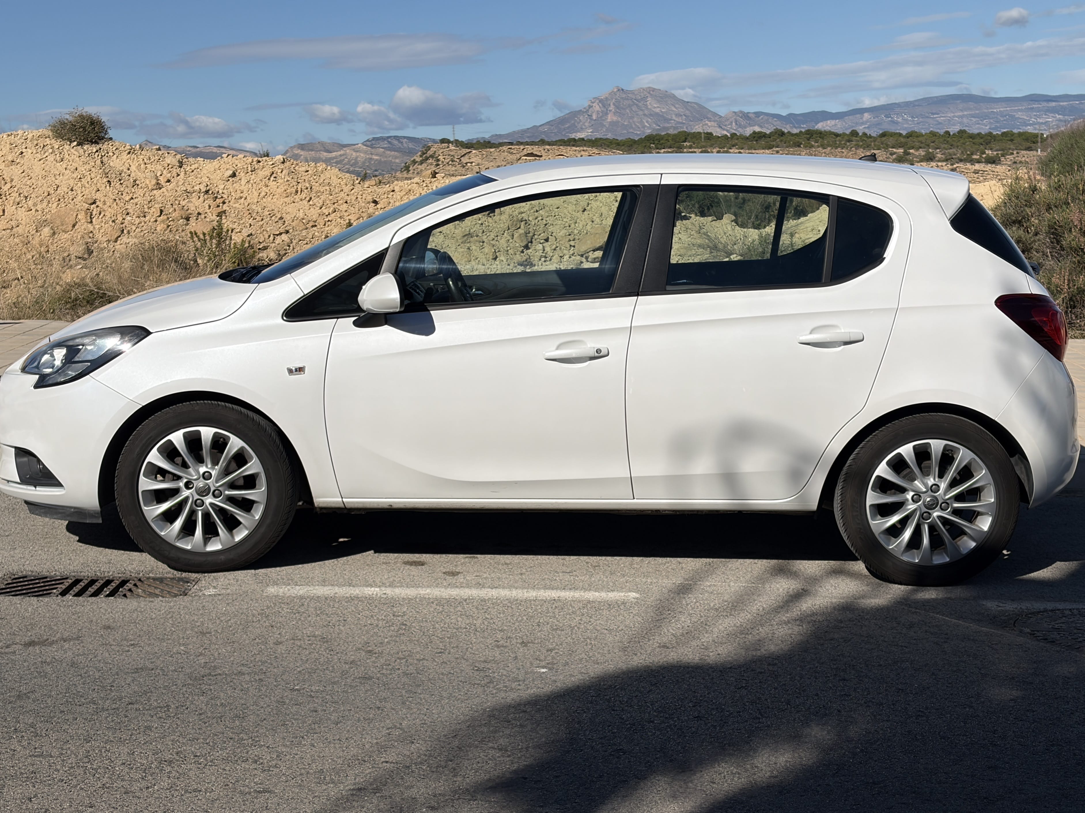 Opel Corsa-E avec Climatisation